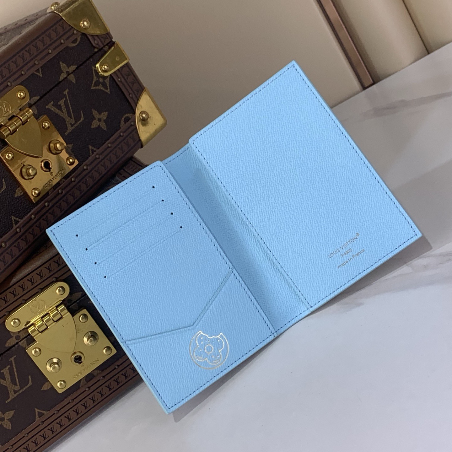 LV Style Beige Leather Wallet Bags detail image 8 from source 770237