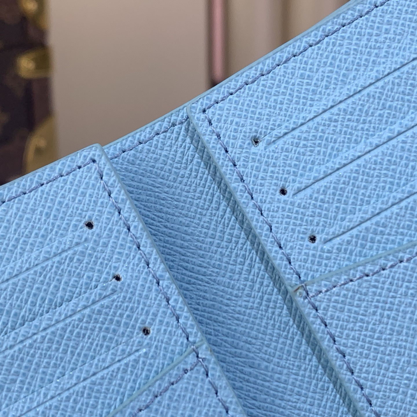 LV Style Beige Leather Wallet Bags detail image 9 from source 770238