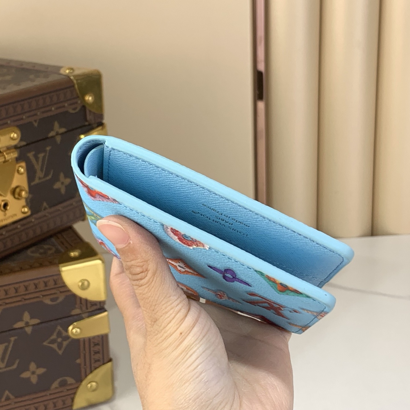 LV Style Beige Leather Wallet Bags detail image 4 from source 770238