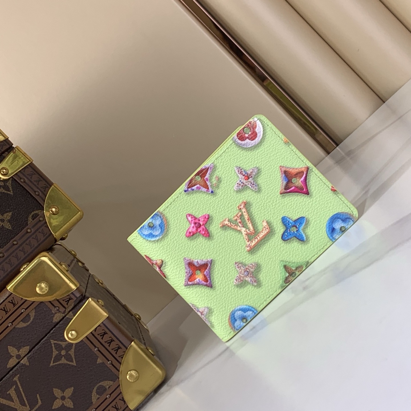 LV Style Beige Leather Wallet Bags detail image 1 from source 770242