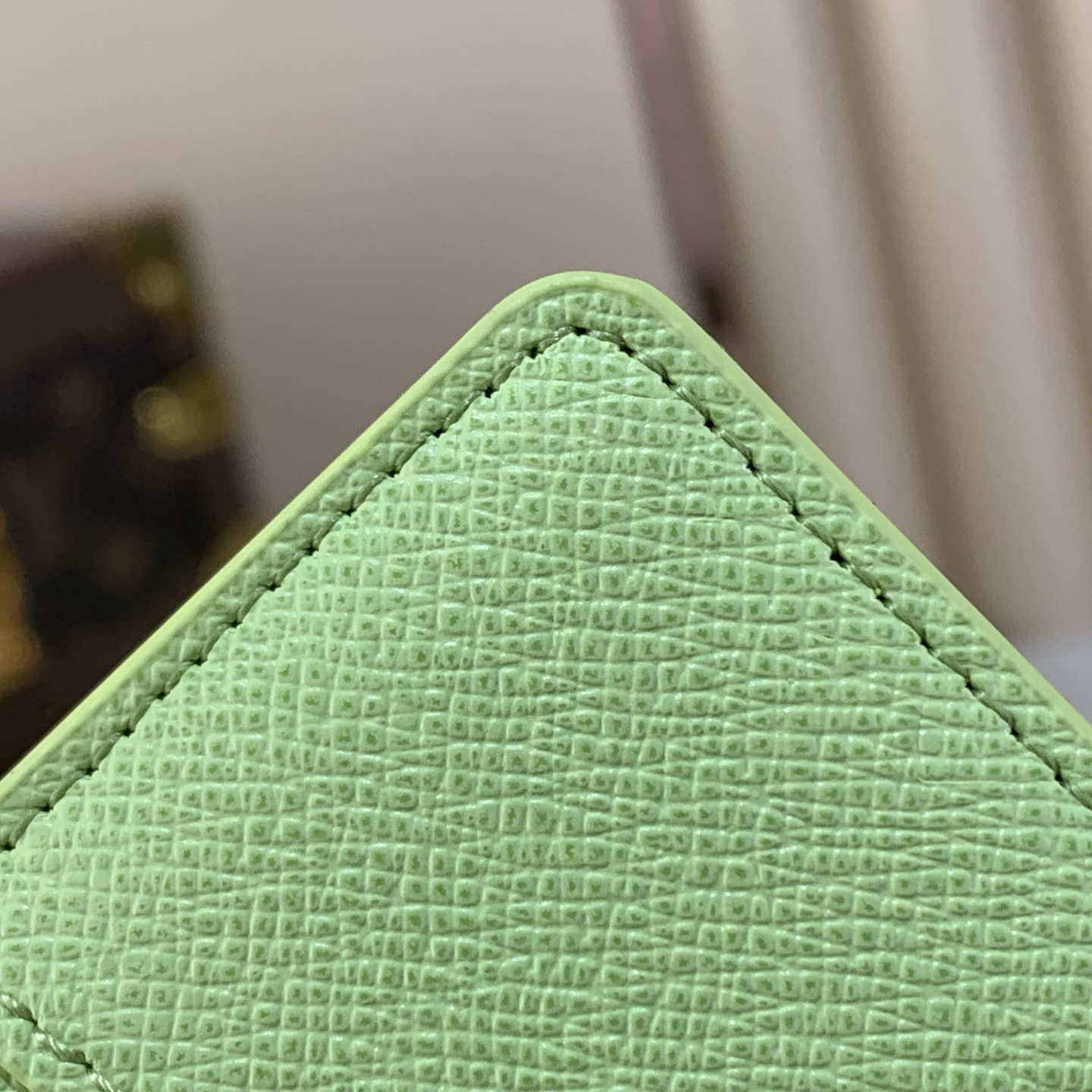 LV Style Beige Leather Wallet Bags detail image 7 from source 770242