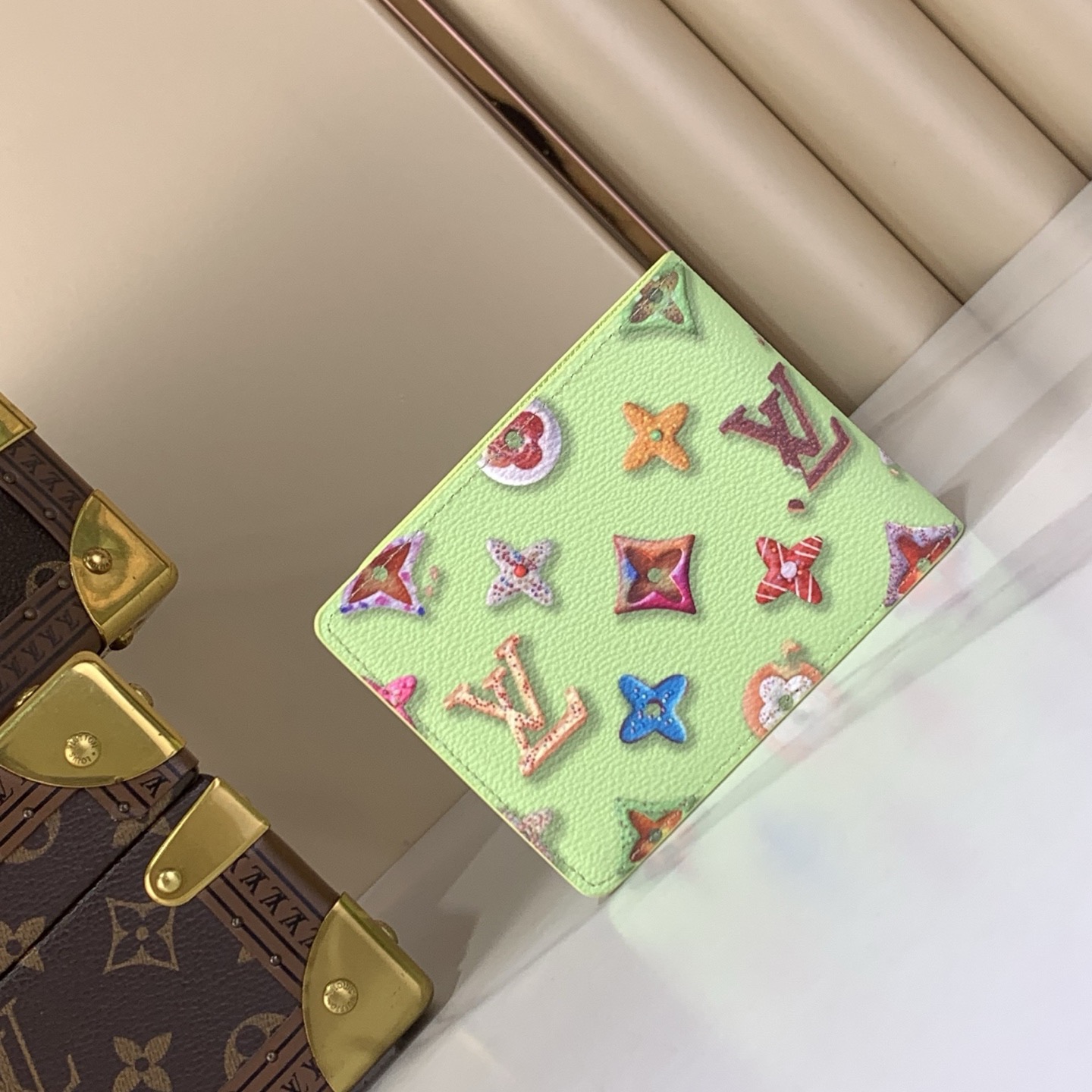 LV Style Beige Leather Wallet Bags detail image 2 from source 770242