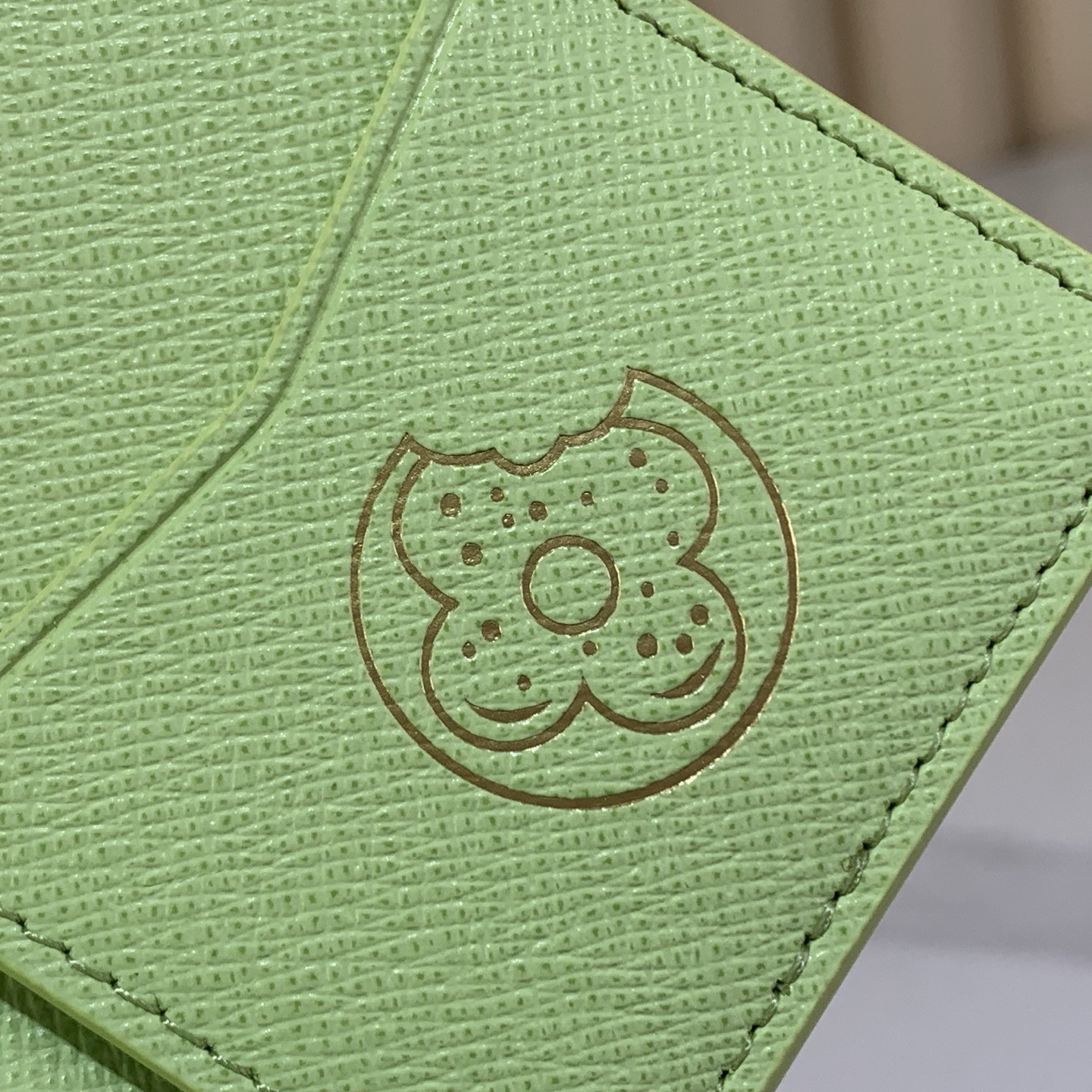 LV Style Beige Canvas Card Holder Bags Card Holder detail image 6 from source 770243