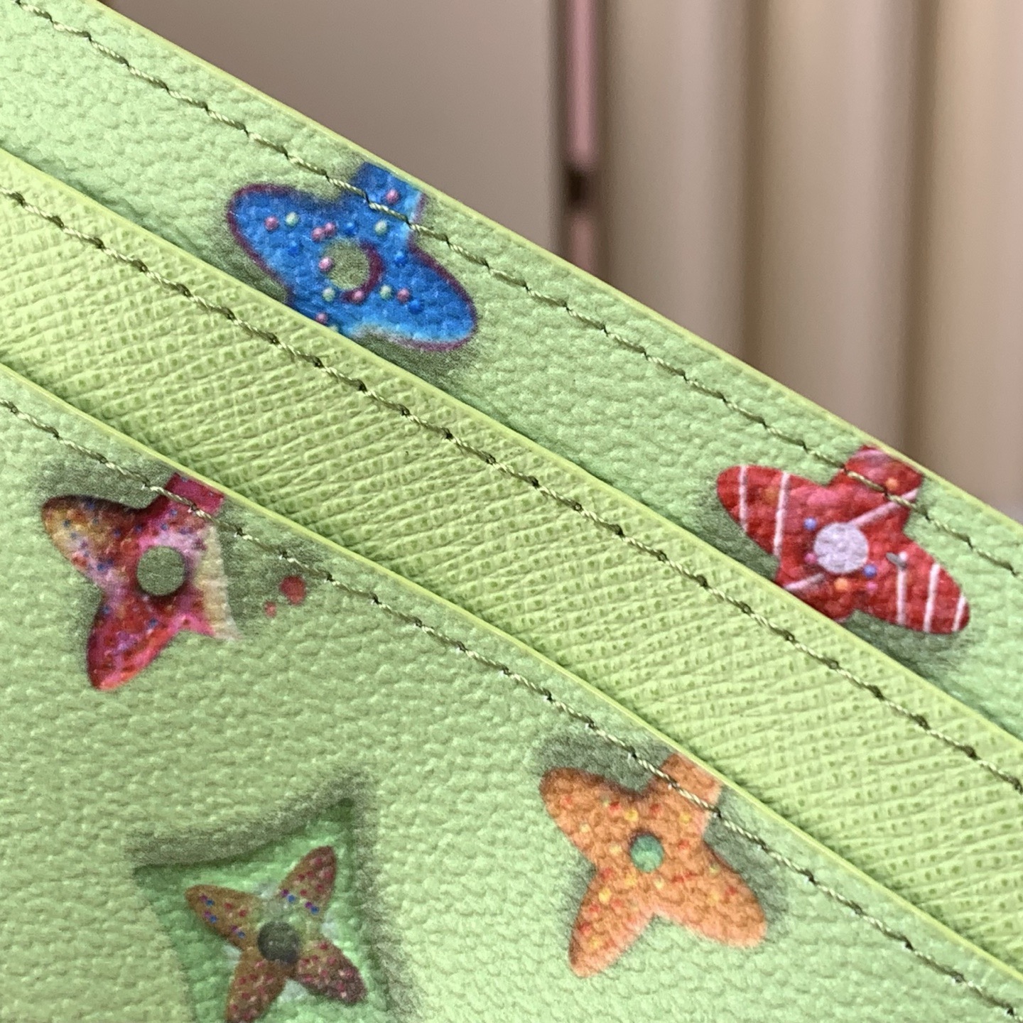 LV Style Beige Canvas Card Holder Bags Card Holder detail image 6 from source 770244