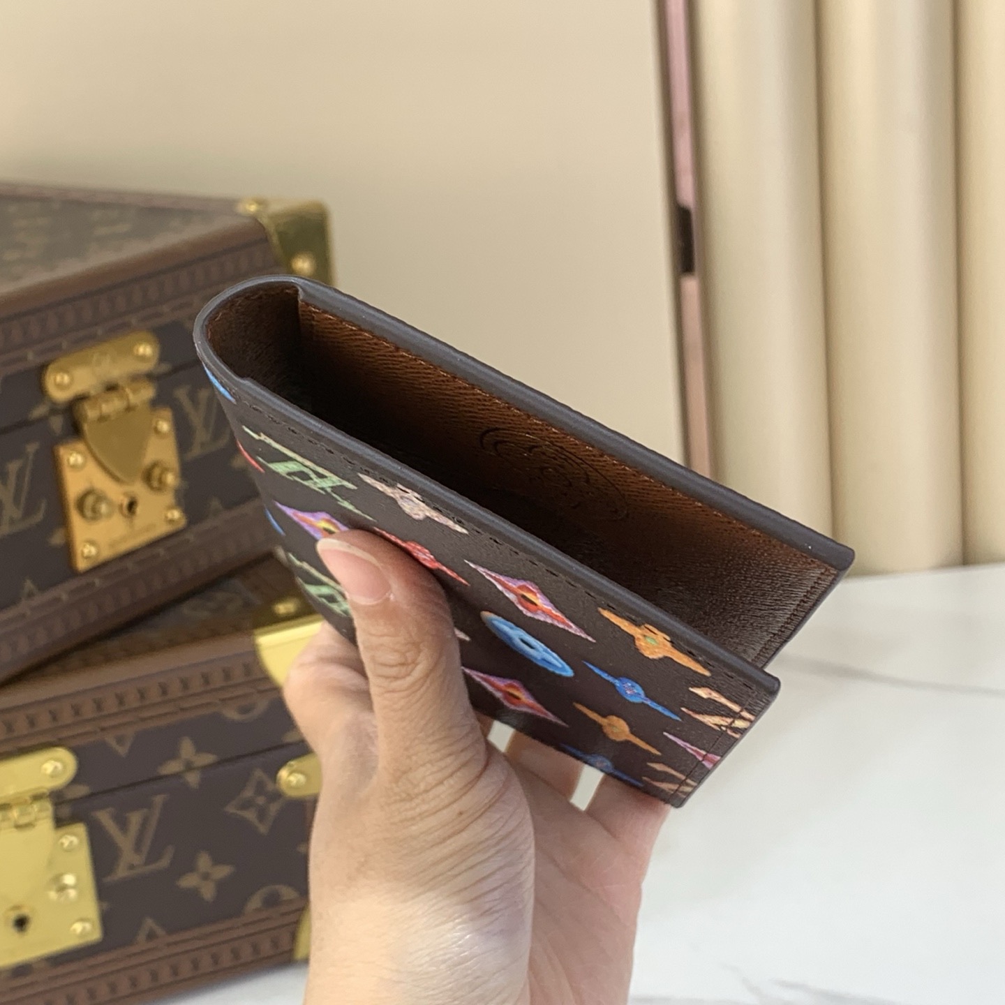 LV Style Beige Leather Wallet Bags detail image 9 from source 770245