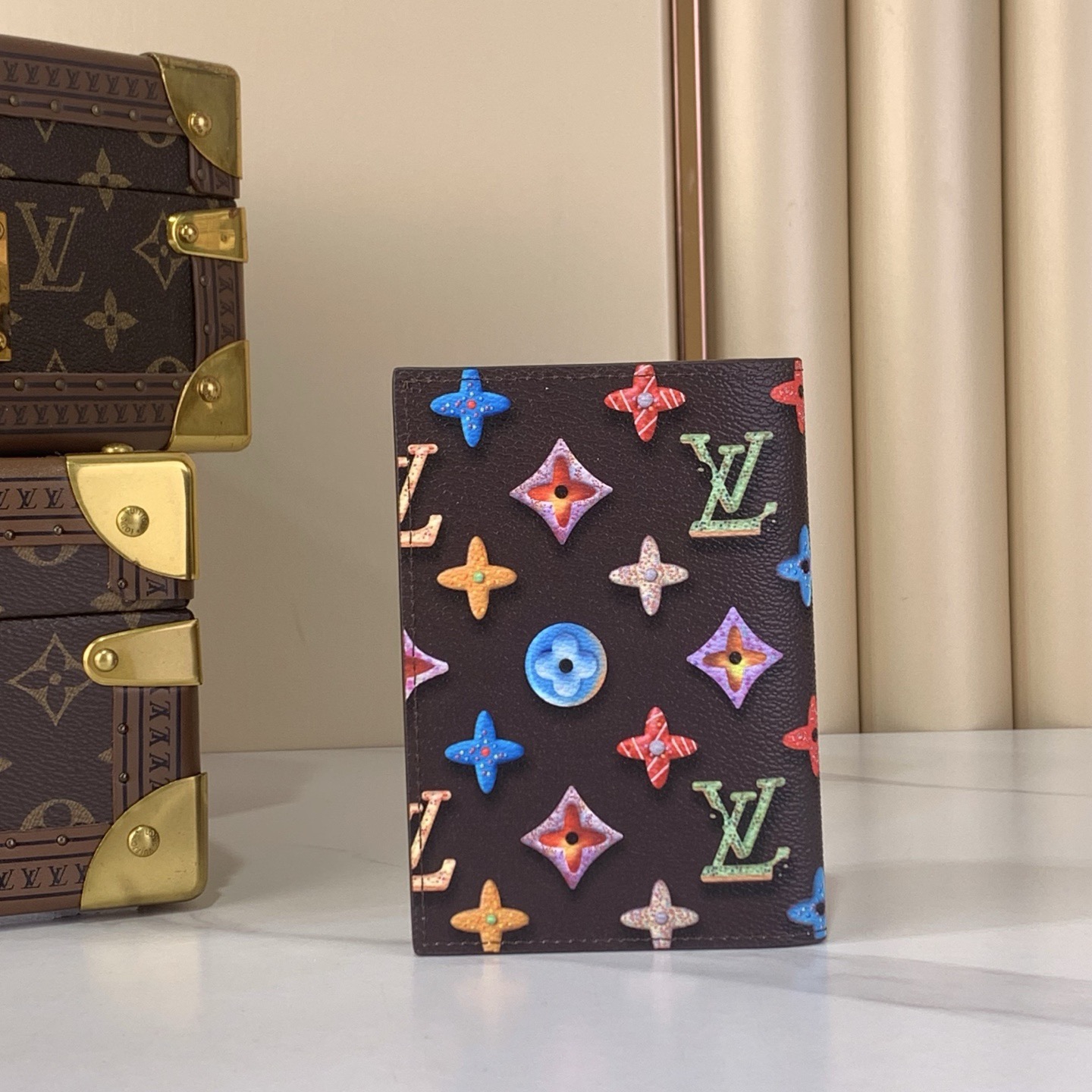 LV Style Beige Leather Wallet Bags detail image 2 from source 770245