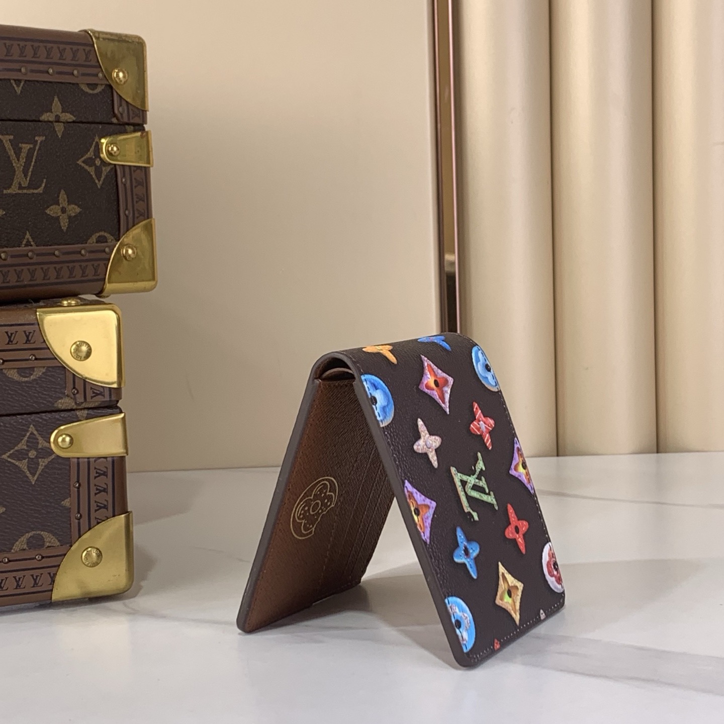LV Style Beige Leather Wallet Bags detail image 2 from source 770246
