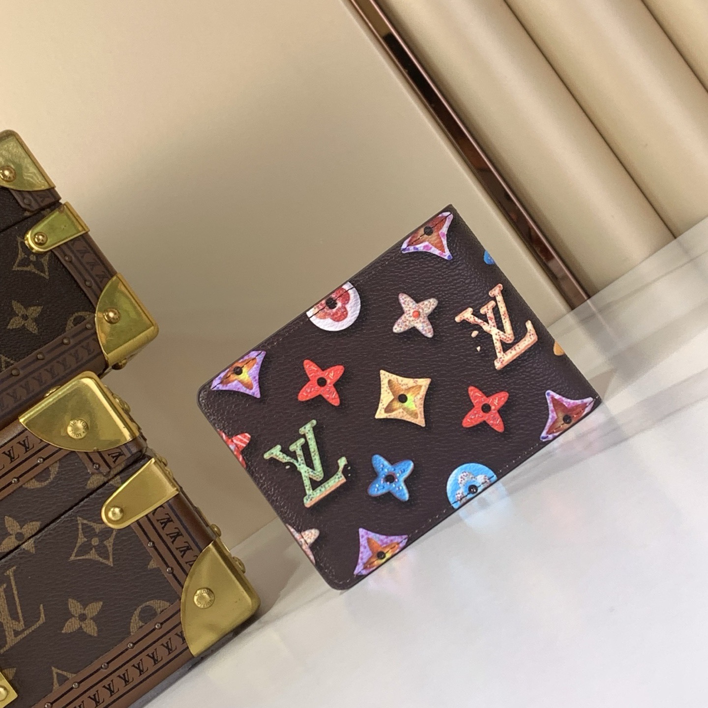 LV Style Beige Leather Wallet Bags detail image 3 from source 770246