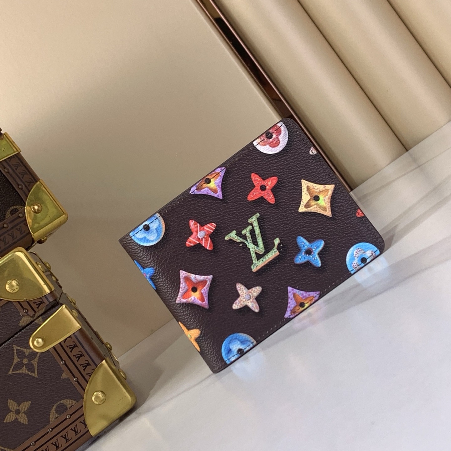 LV Style Beige Leather Wallet Bags detail image 1 from source 770246