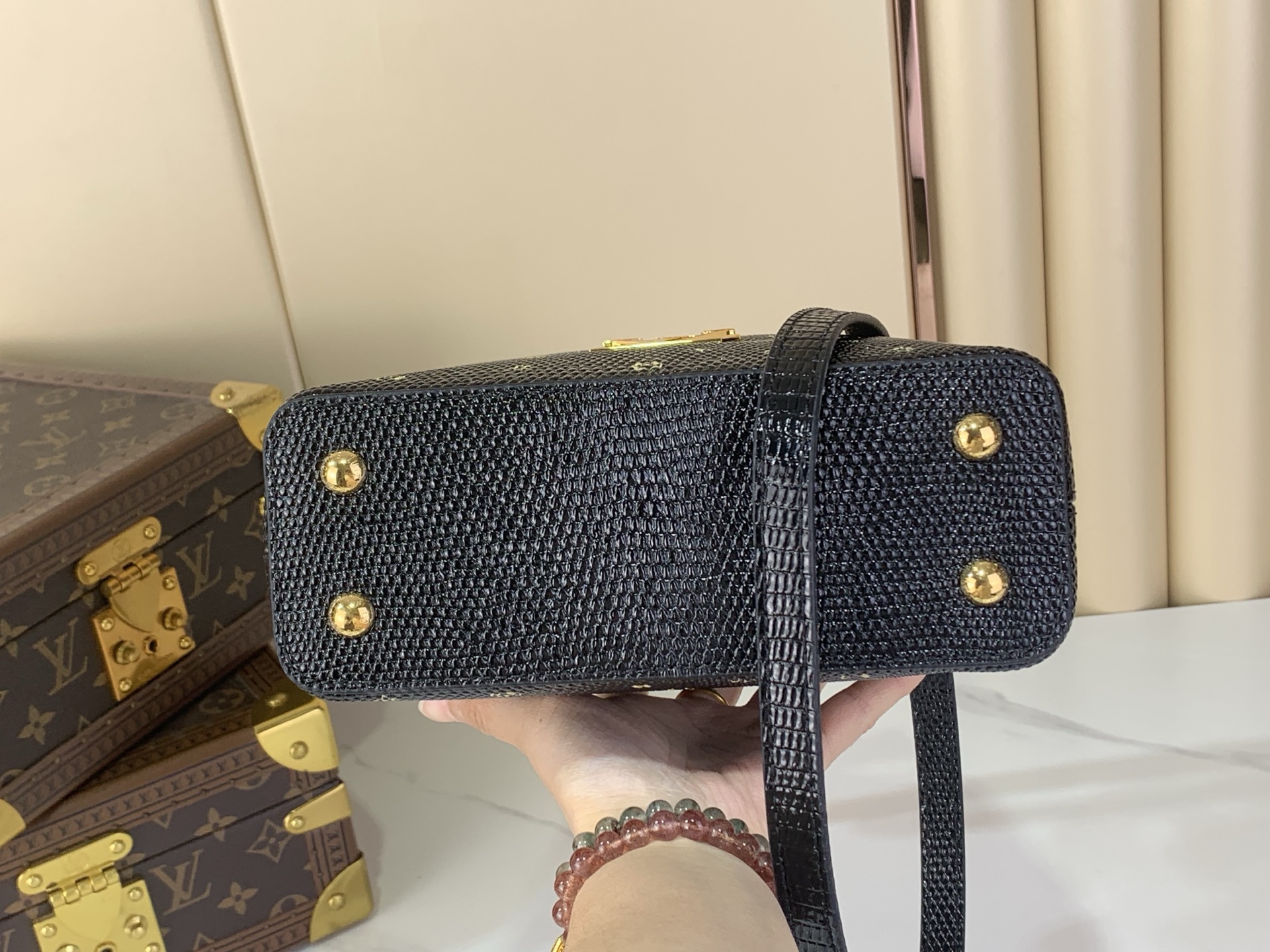 LV Style Black Leather Top Handle Bag style reference detail image 4 from source 770259