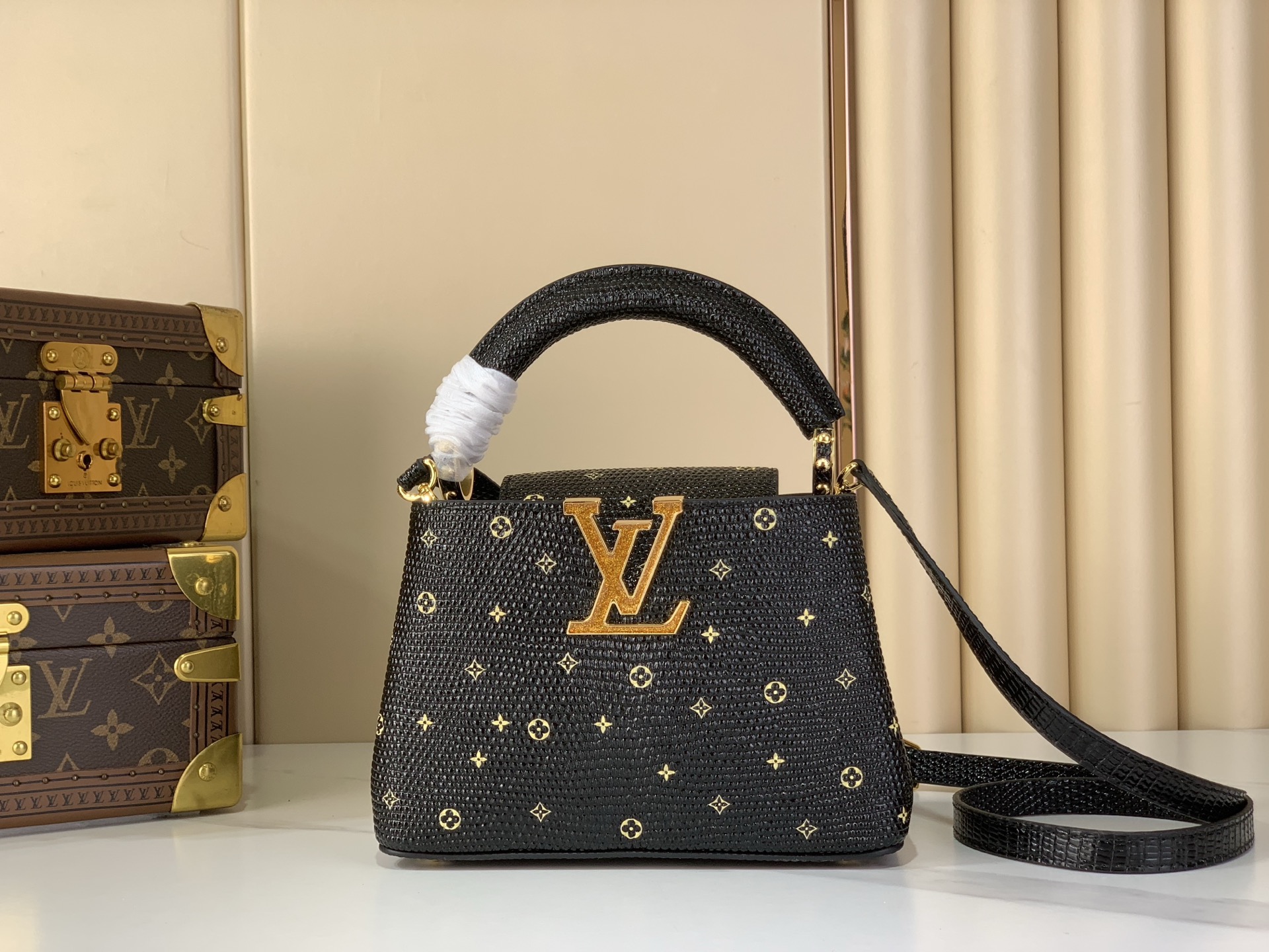 LV Style Black Leather Top Handle Bag style reference detail image 1 from source 770259
