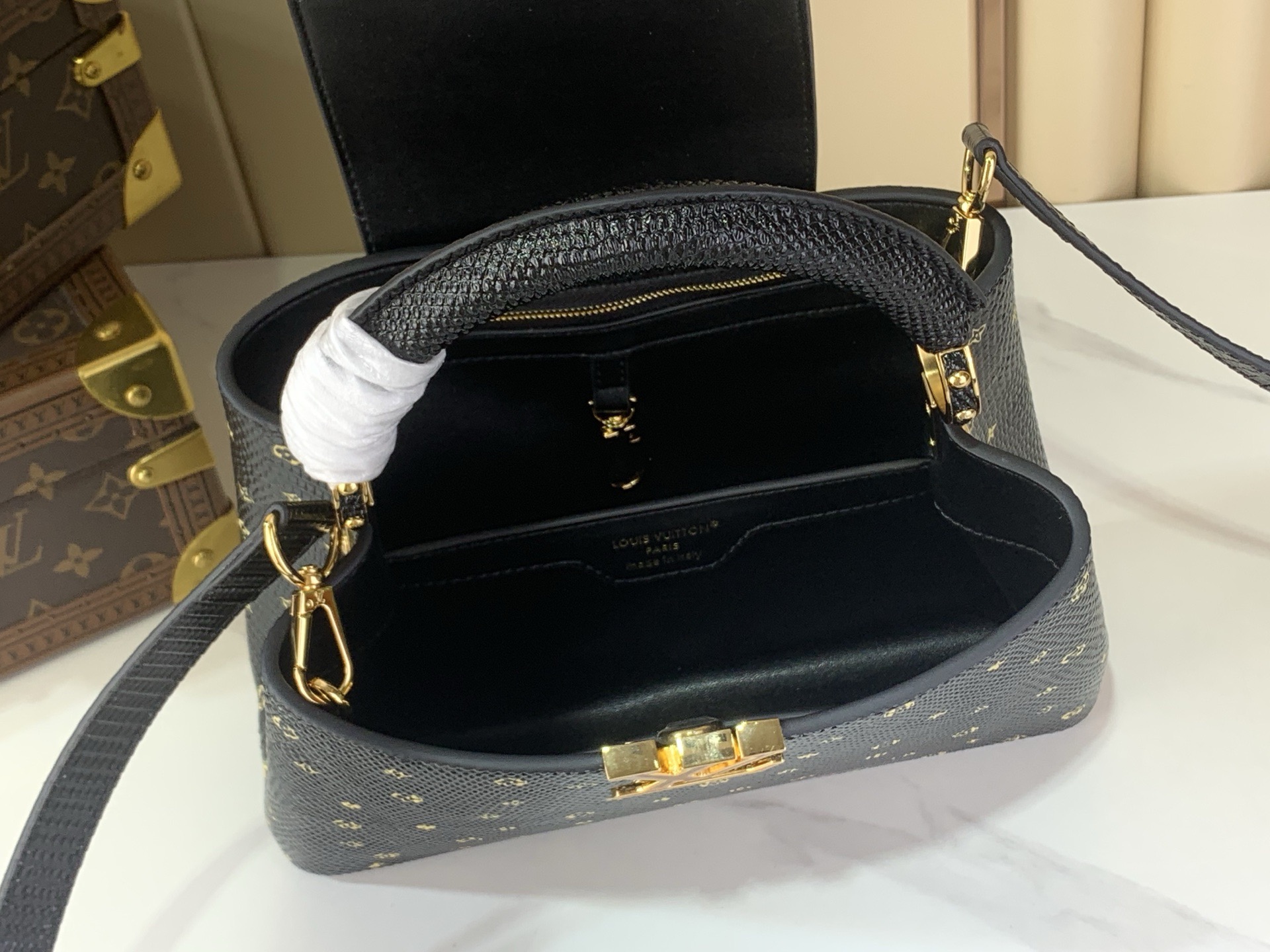 LV Style Black Leather Top Handle Bag style reference detail image 9 from source 770258