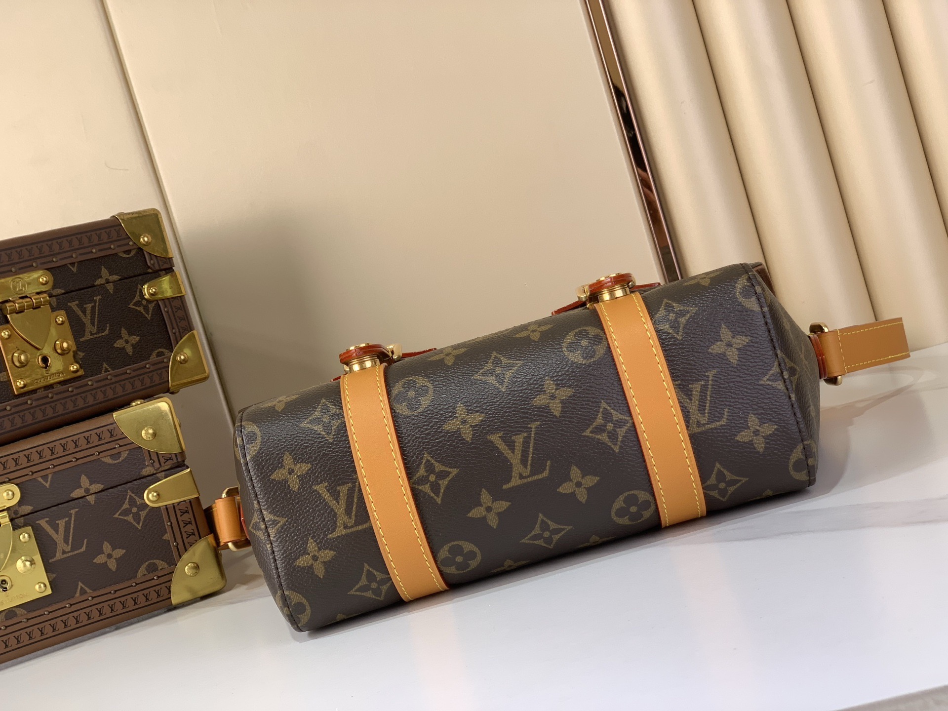 LV Style Beige Canvas Backpack Bags detail image 4 from source 770267