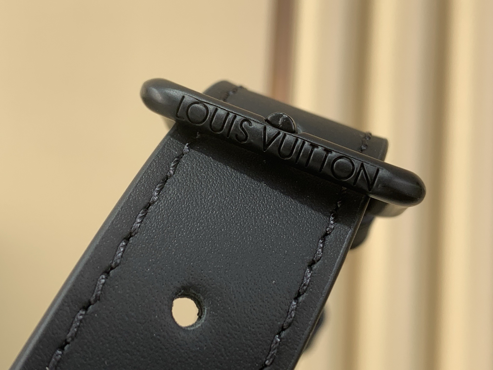 LV Style Black Leather Messenger Bag style reference detail image 6 from source 770266