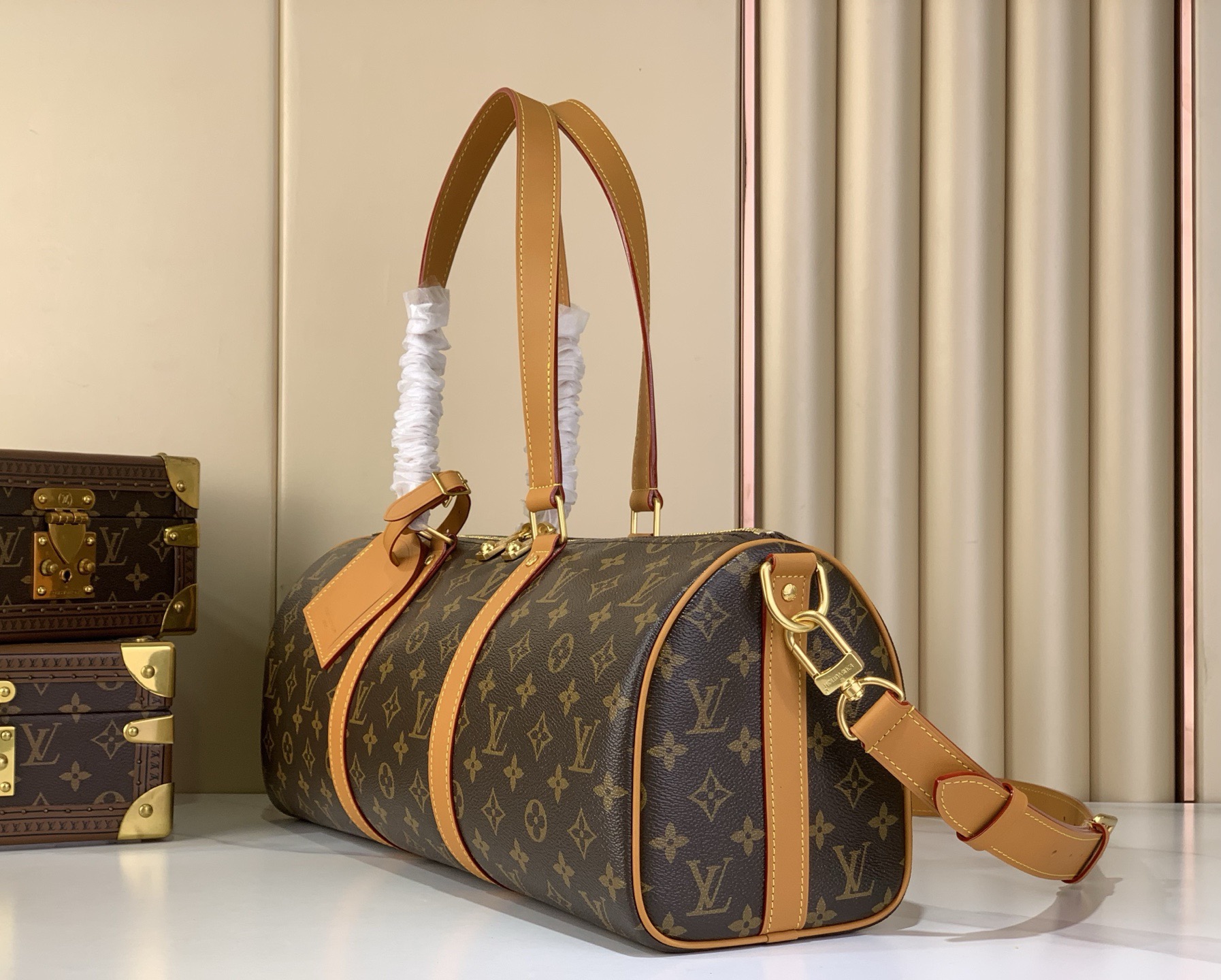 LV Style Beige Leather Travel Bag style reference detail image 2 from source 770268