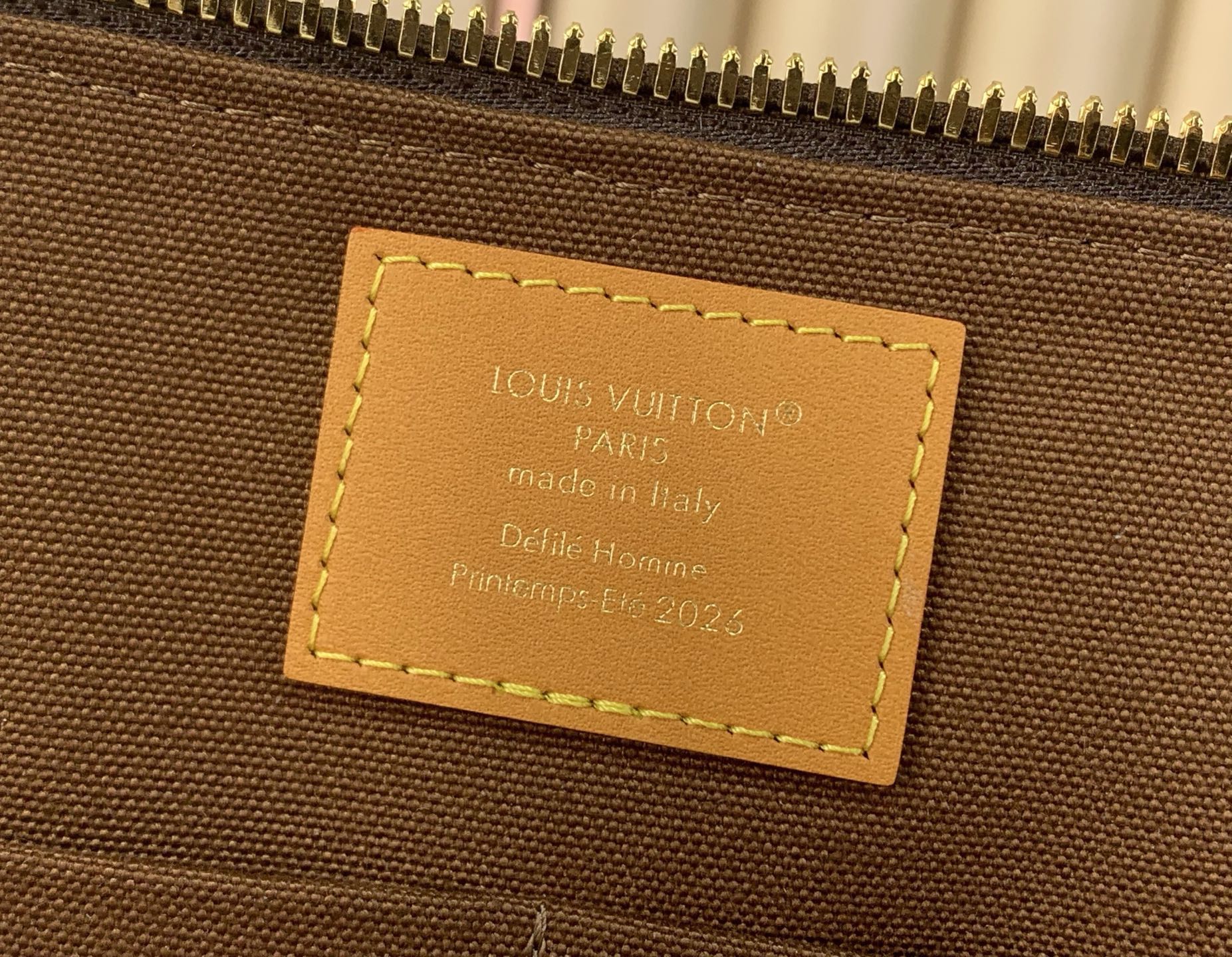 LV Style Beige Leather Travel Bag style reference detail image 8 from source 770268