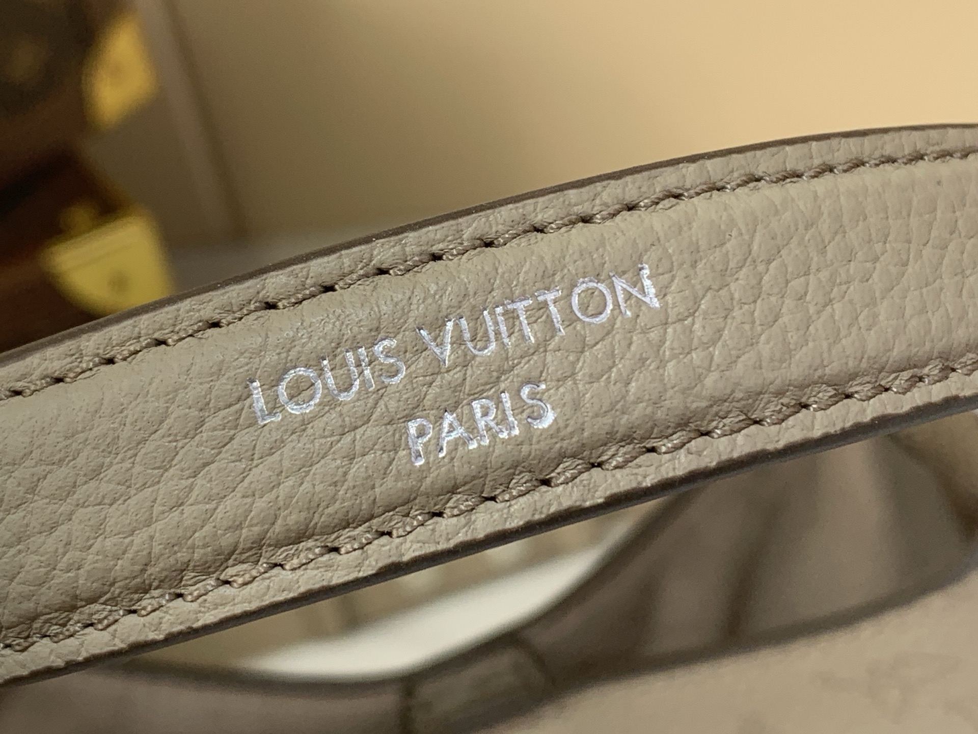 LV Style Black Leather Top Handle Bag style reference detail image 5 from source 770273