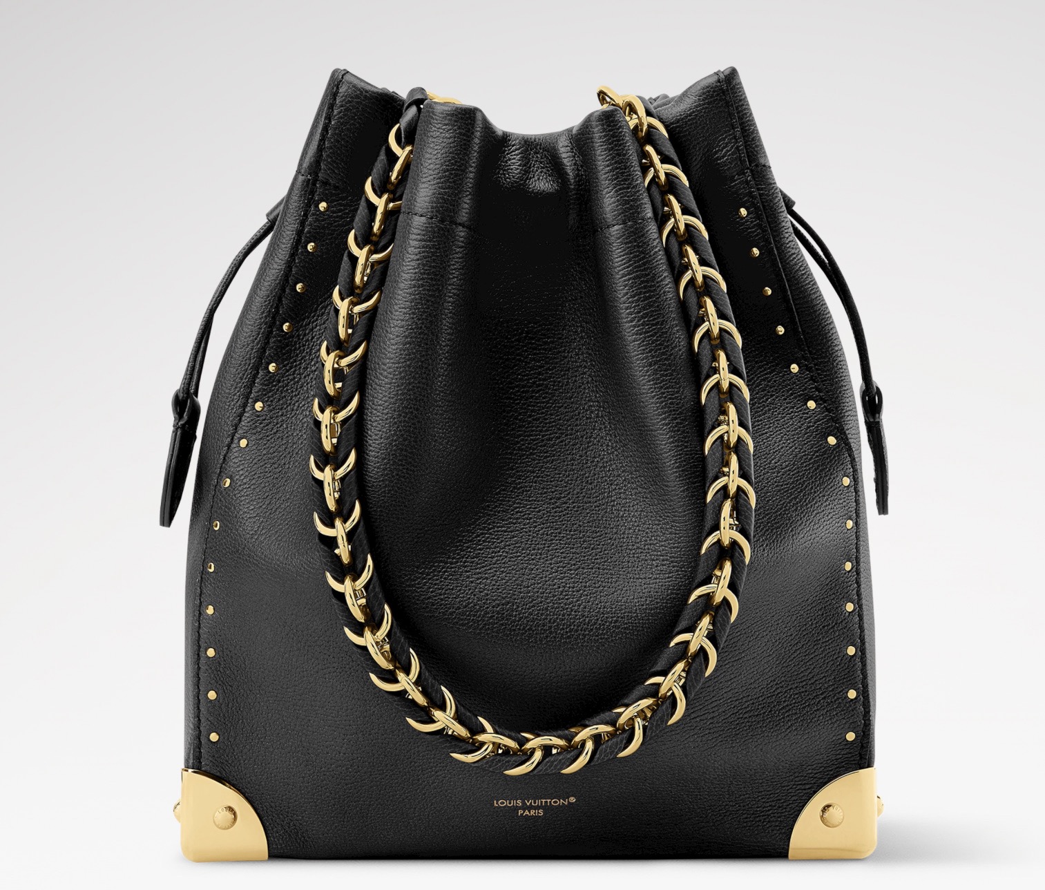 NO:762994,Top original order [NO TRUNK handbag] m29131 brown m29391 black This Noé Trunk handbag is constructed of cow leather to construct a bucket bag silhouette. The Lt is equipped with hard box-style corners and detachable braided chains and other metal parts, recalling the brand's travel heritage. The drawstring closure can properly store valuables. Dimensions 23 x 27 x 8 cm 7018085 (Length x Height x  wide),,cowhide19860909顶级原单【NO TRUNK 手袋】 m29131 棕色 m29391 黑色 本款 Noé Trunk 手袋以牛皮革构筑水桶包廓形,Lt搭配硬箱风格包角和可拆卸编织链条等金属件,回溯品牌旅行传承.抽绳开合可妥善收纳贵重物品. 尺寸23 x 27 x 8 厘米 7018085 (长度 x 高 x 宽),,cowhide,Bag