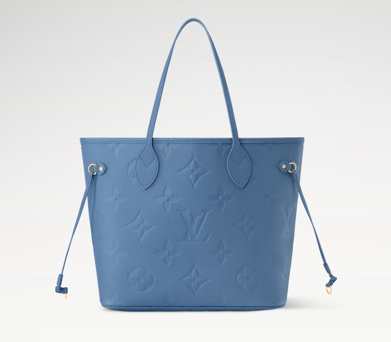 NO:763019,Top Original [Neverfull MM Handbag] M45686 27358 Haze Blue (Embossed) The Monogram Emreinte collection reimagines the timeless Neverfull MM handbag in a stylish and sophisticated blue denim colorway.snThis contemporary version is crafted from leather bearing the brand's signature signature and embellished with elegant gold hardware. It features side laces for a clasping silhouette and is sized for everyday essentials, including a laptop. Size  31x28x14cm 8519095,19860909顶级原单【Neverfull MM 手袋】M45686 27358 雾霾蓝（压花） Monogram Emreinte系列以时尚精致的蓝色牛仔配色重新塑造了永恒的Neverfull MM手提包.sn这款当代版由带有品牌标志性签名的皮革制成,并装饰有优雅的金色五金件.它配有侧边鞋带来紧扣轮廓,尺寸适合日常必需品,包括笔记本电脑. 尺寸 31x28x14厘米 8519095,,Bag
