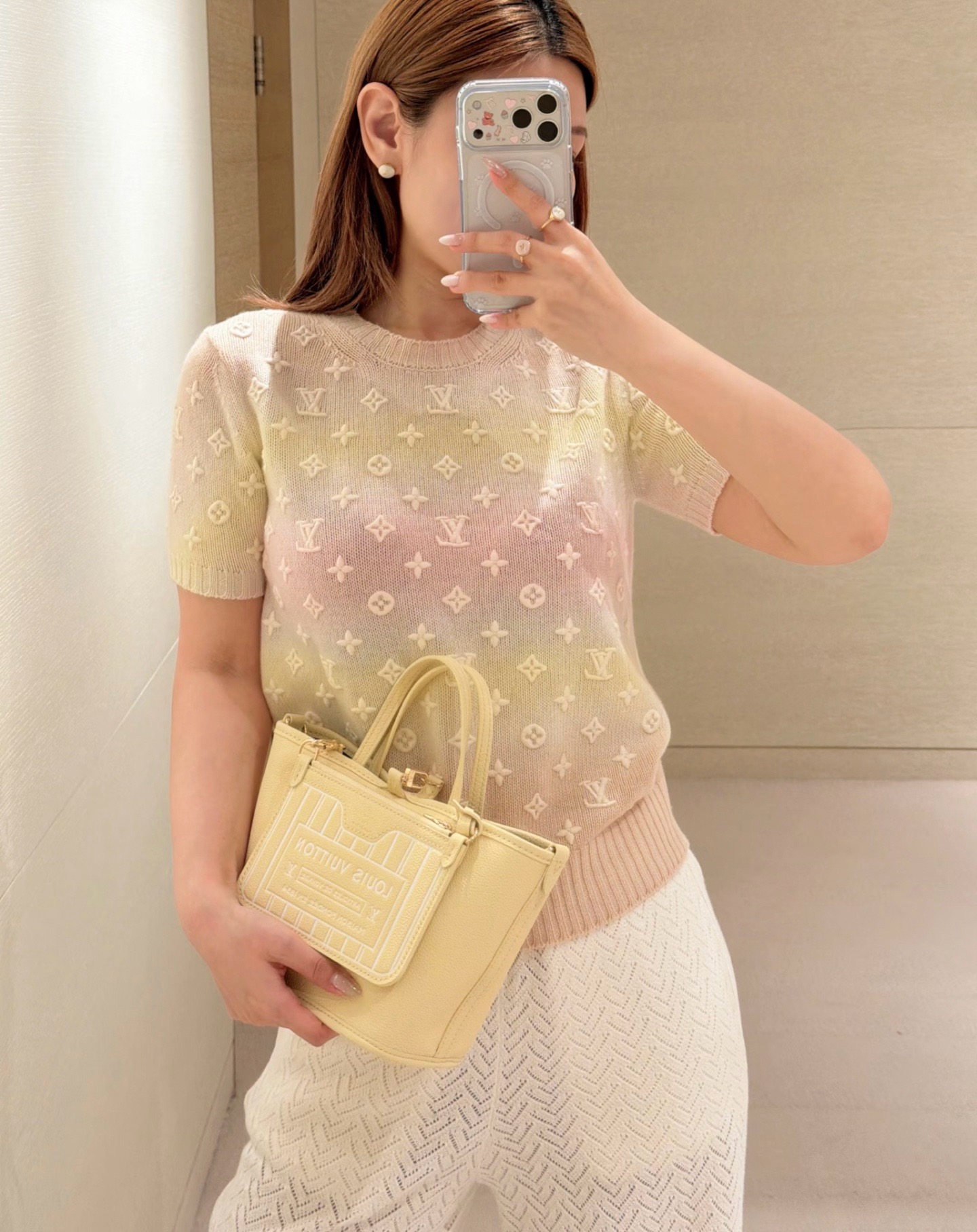 NO:879646,[Neverfull Bandoulière Inside Out BB Handbag] m25656 Presbyopia/Chick Yellow,19860909【Neverfull Bandoulière Inside Out BB 手袋】 m25656 老花/小鸡黄,,Bag