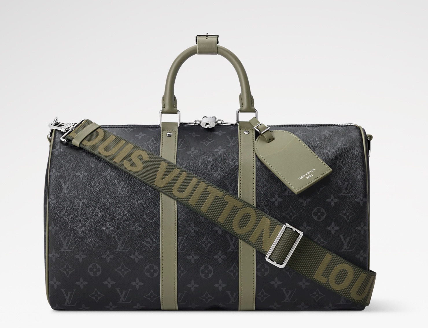 NO:919647,Top original order [KEEALL BANDOULIRE 45 Travel Bag] M28837 Black Flower/Green This Keeall Bandoulière 45 travel bag is made of Monogram Eclise hx coated canvas, which echoes the color of the leather elements on the top handle and side straps. Contrast edges, name tags and wide fabric shoulder straps add exquisite details. Fabric lining and zipper inner pocket create a carry-on size. Dimensions 45 x 27 x 20  cm 6317075 (length x height x width),19860909顶级原单【KEEALL BANDOULIRE 45 旅行袋】M28837 黑花/绿色 本款 Keeall Bandoulière 45 旅行袋采用Monogram Eclise hx涂层帆布,与顶部手柄和侧带的皮革元素形成色彩呼应.撞色边缘、姓名牌和宽幅织物肩带再添考究细节.织物内衬和拉链内袋共筑随身上机尺寸. 尺寸45 x 27 x 20 厘米 6317075 (长度 x 高 x 宽),,Bag