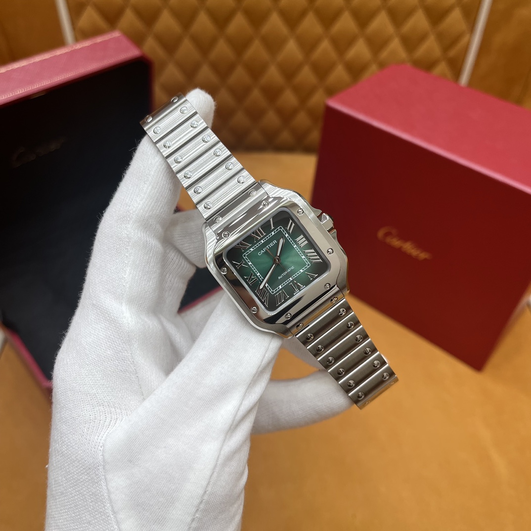 NO:157196,Bv Sandus series WSSA0061 (medium size) Original custom 1847 MC movement automatic mechanical movement # adopts a stainless steel case, gradient smoky green dial, Swiss sword-shaped pointer, especially perfect, with bright needle shaft!  The needle shaft also meets the requirements of Swiss craftsmanship. The printing is particularly clear, the engraving is perfect, the scratch-proof and fingerprint-proof blue crystal glass is waterproof for daily life. The heptagonal crown is particularly finely grinded ~ inlaid with a multi-section spinel!  Steel strap-folding buckle, replaceable, equipped with the 