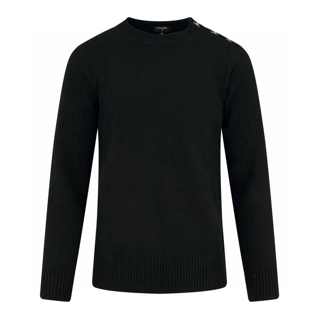 【Suministro exclusivo】 Suéter de cuello redondo Chanel con cierre de bolso (negro). La tela utiliza un tejido personali…