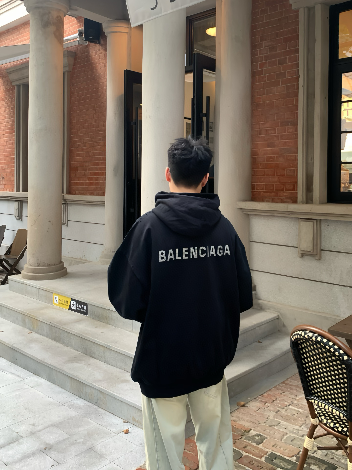 【上身图】BLCG 前后烫钻磨破连帽卫衣
