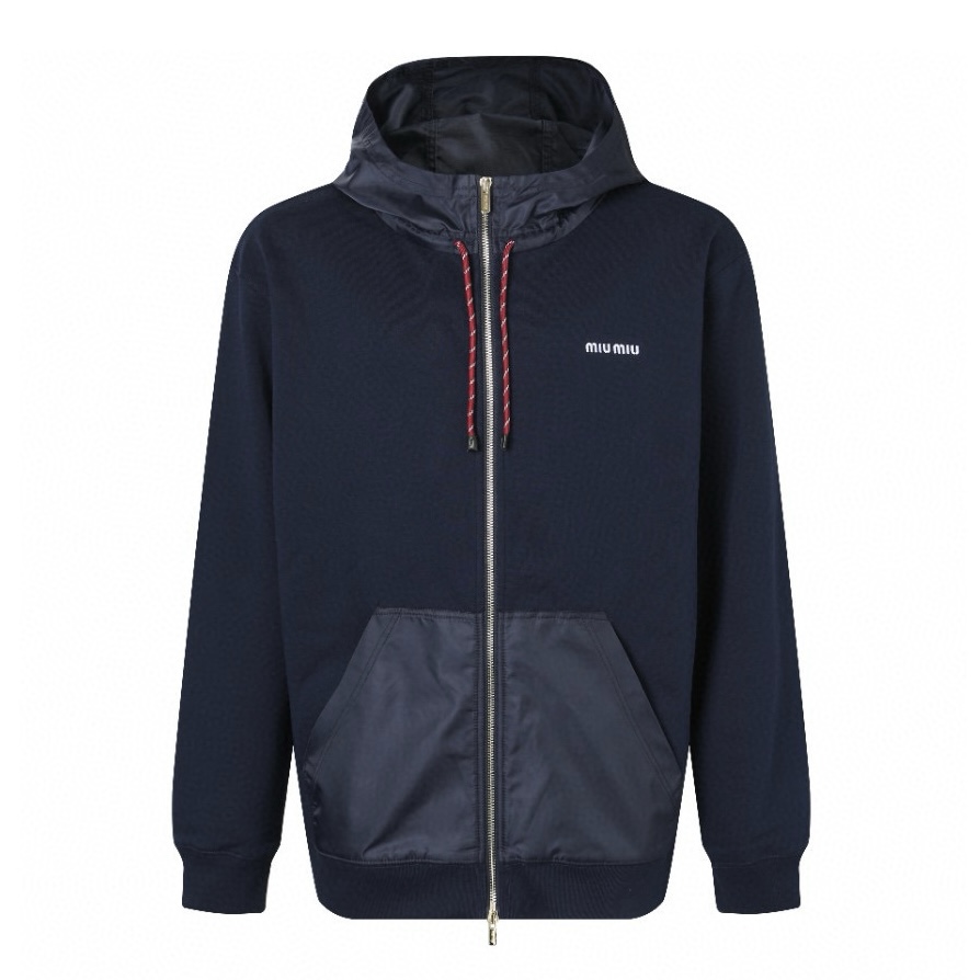 【Suministro exclusivo】 Chaqueta con cremallera de nailon con bolsillos de parche MiuMiu. Tejido: base de algodón tejido…