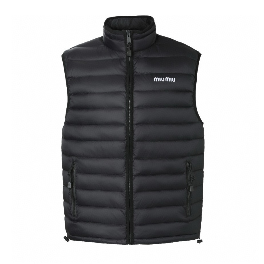 【Suministro exclusivo】 Chaleco acolchado MiuMiu 25SS con logo pequeño (negro). Tejido de nailon de alta gama hecho de f…