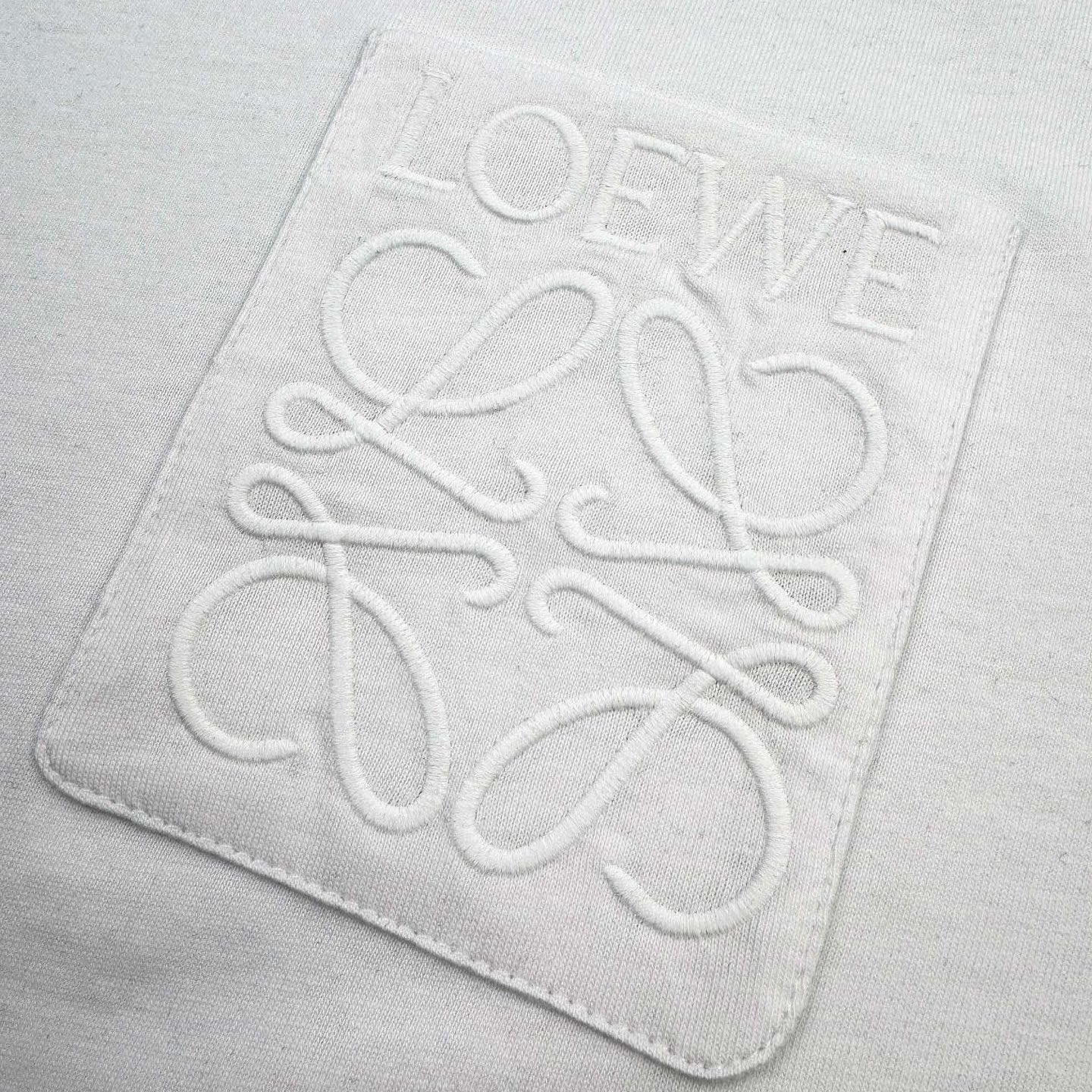 Loewe Loewe Anagram 口袋刺绣短袖白色