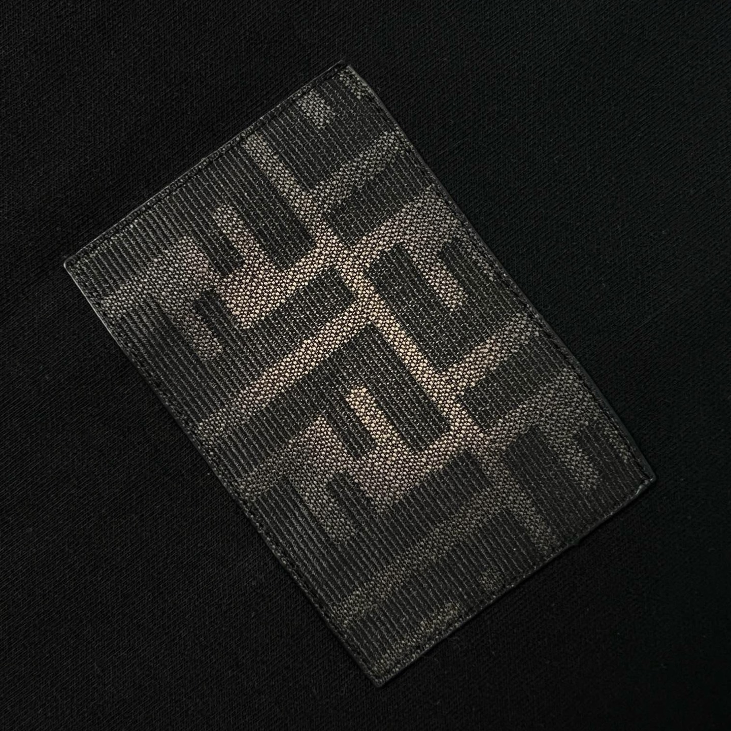 Fendi FD 双F徽标贴牌短袖