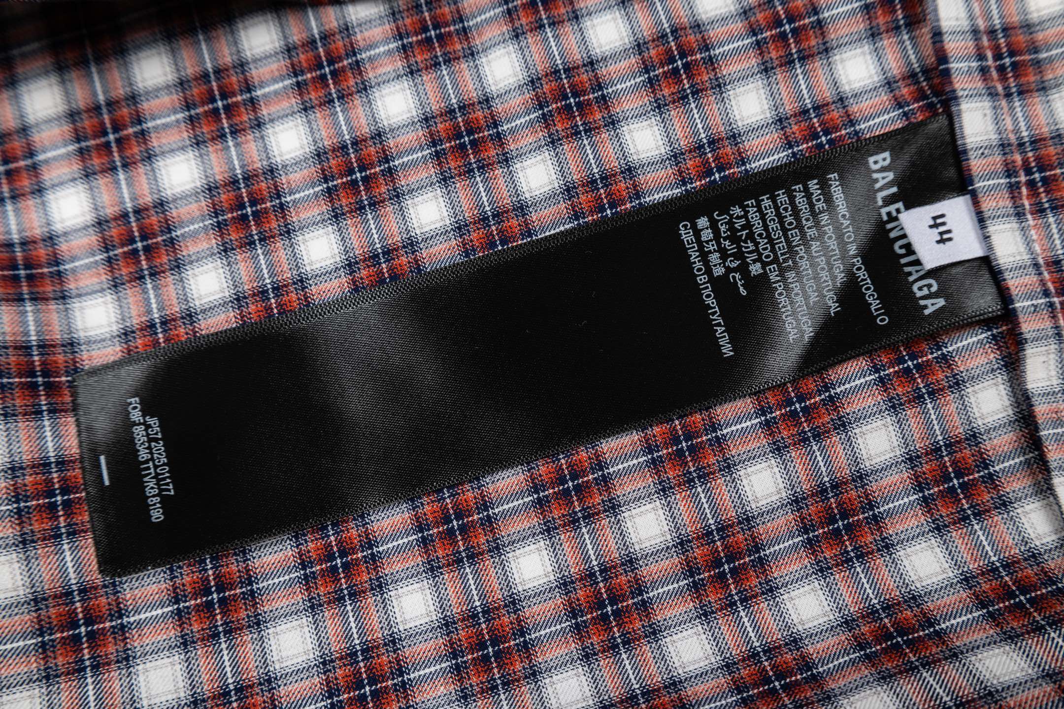 Balenciaga BLCG 26SS 格纹口袋徽标刺绣拼接假两件衬衫
