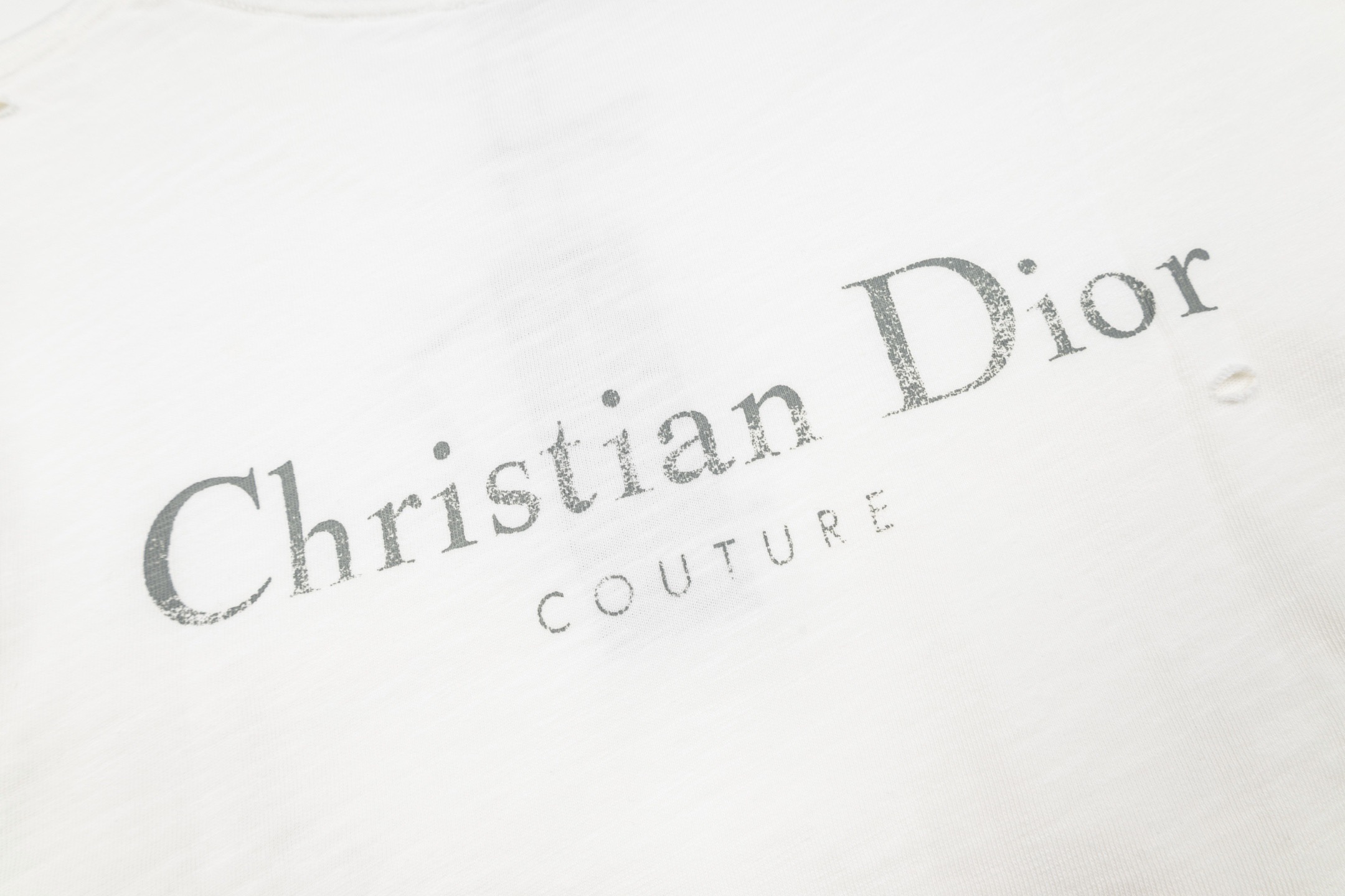 Dior CD 23FW 破洞做旧印花短袖白色