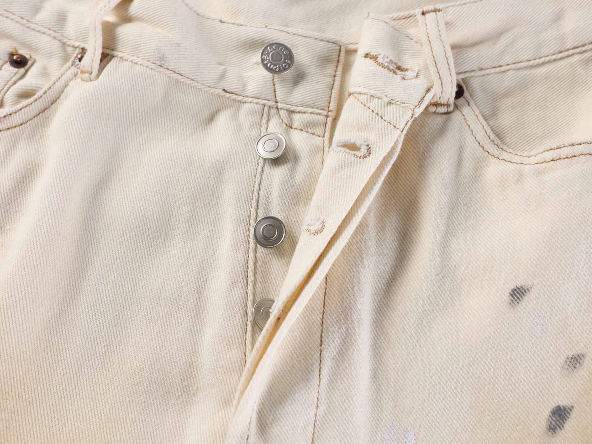 Acne Studios Acne 26SS 白泼墨牛仔七分短裤