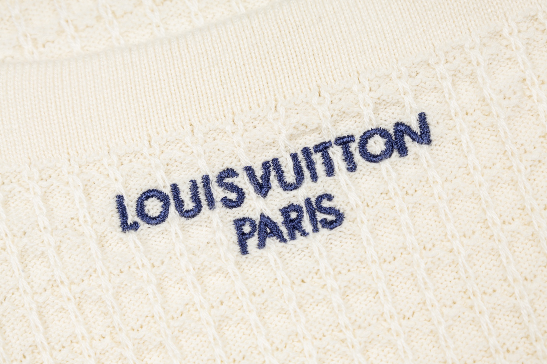 Louis Vuitton 1v 26SS 华夫格撞色口袋字母刺绣短袖衬衫