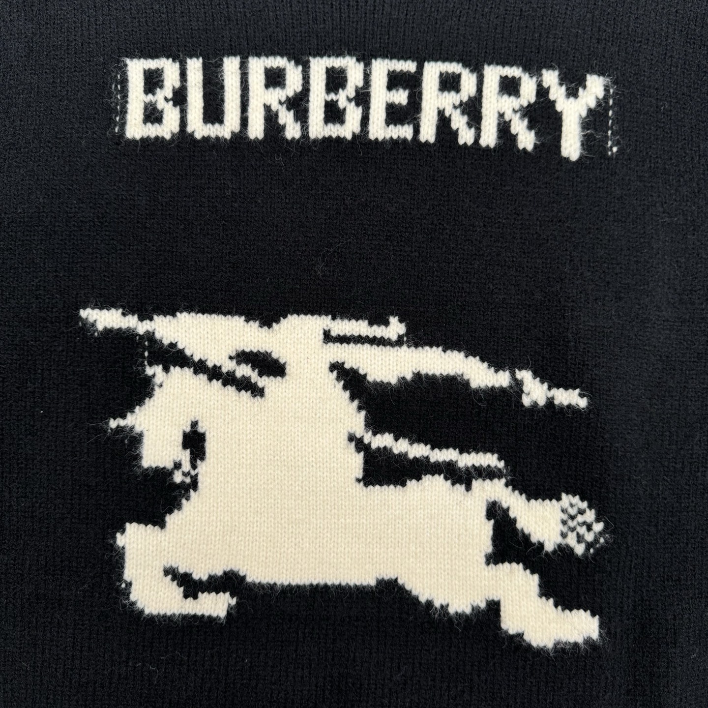 Burberry Babboli Wool Knitted Shirt: High-Quality Fabric, Italian Craftsmanship, Size S/M/L/XL - 图片 6