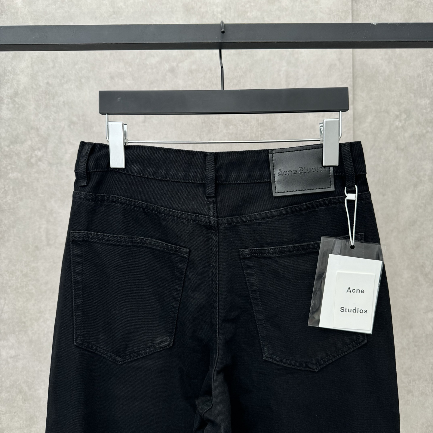 ACNE 25SS Customized Jeans: Fabric, Hardware, and Aesthetics for Retro-Modern Style - 图片 4