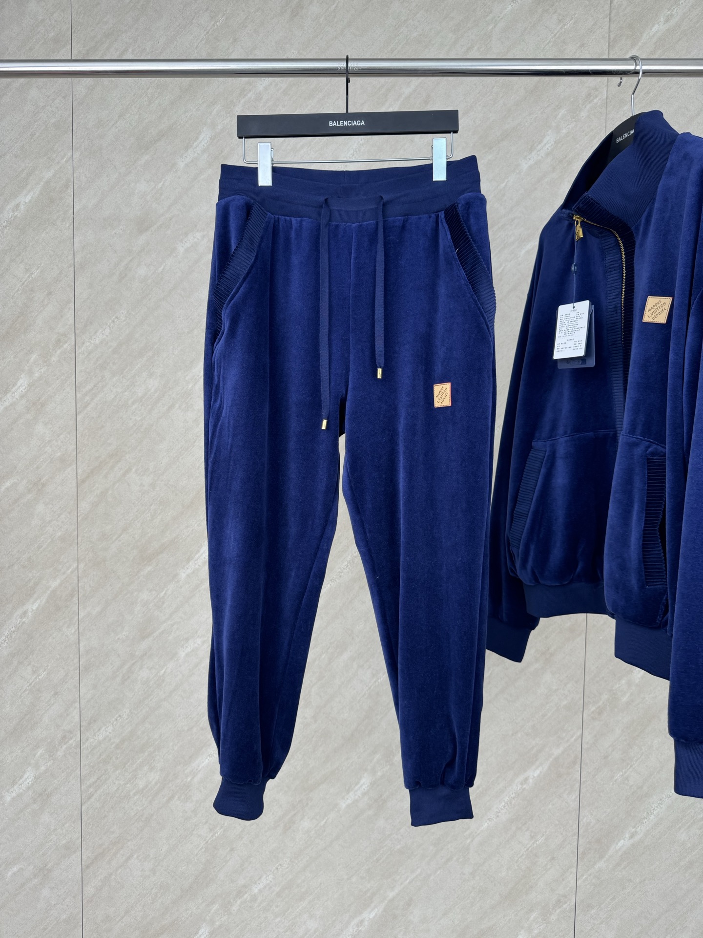 Pantalón P250 1V piel logo pana talla s/m/l/xl