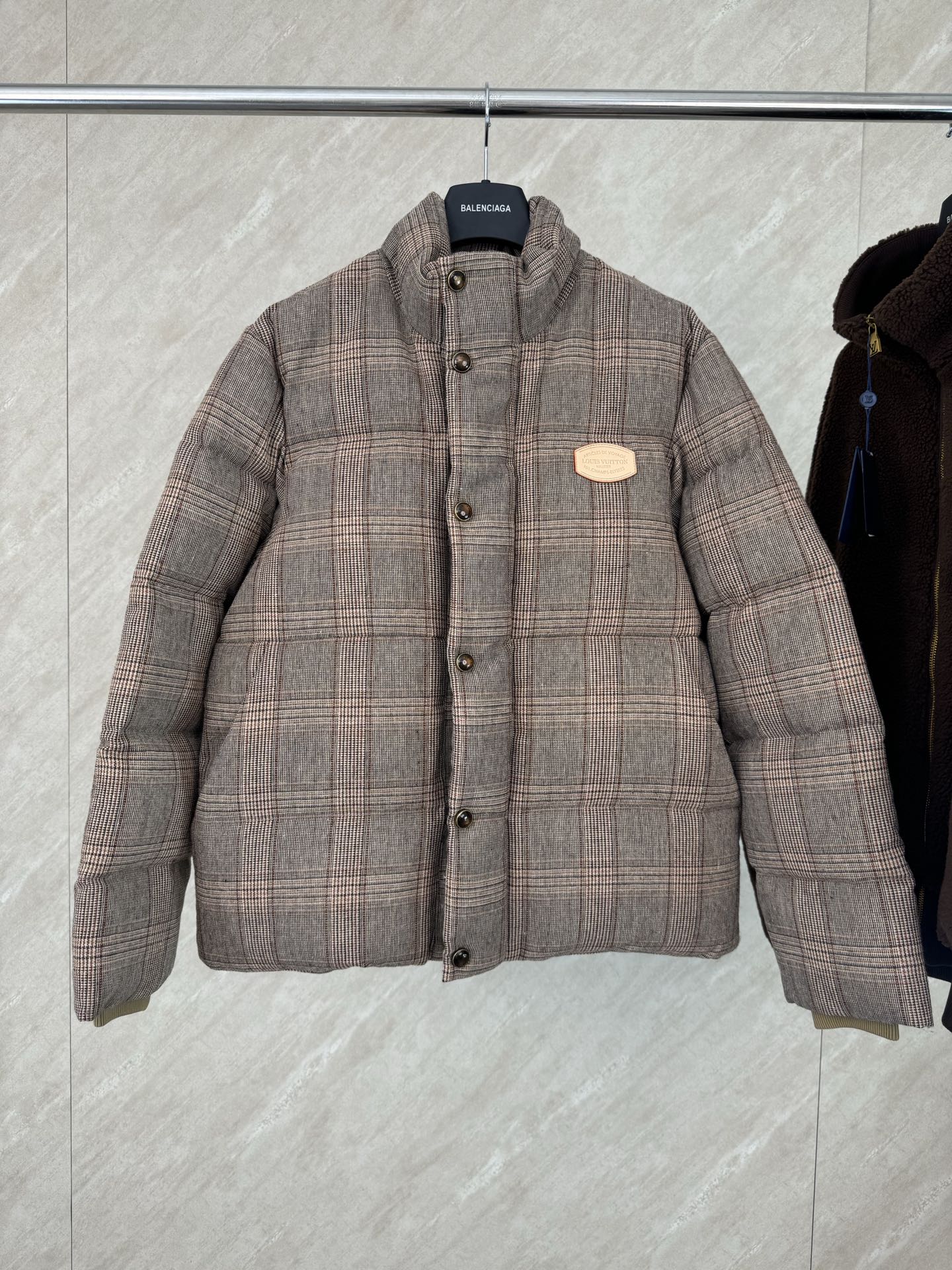 P425 1v 26SS nueva chaqueta de plumón de manga larga con cuello alto a cuadros de principios de primavera Talla: S/M/L/…