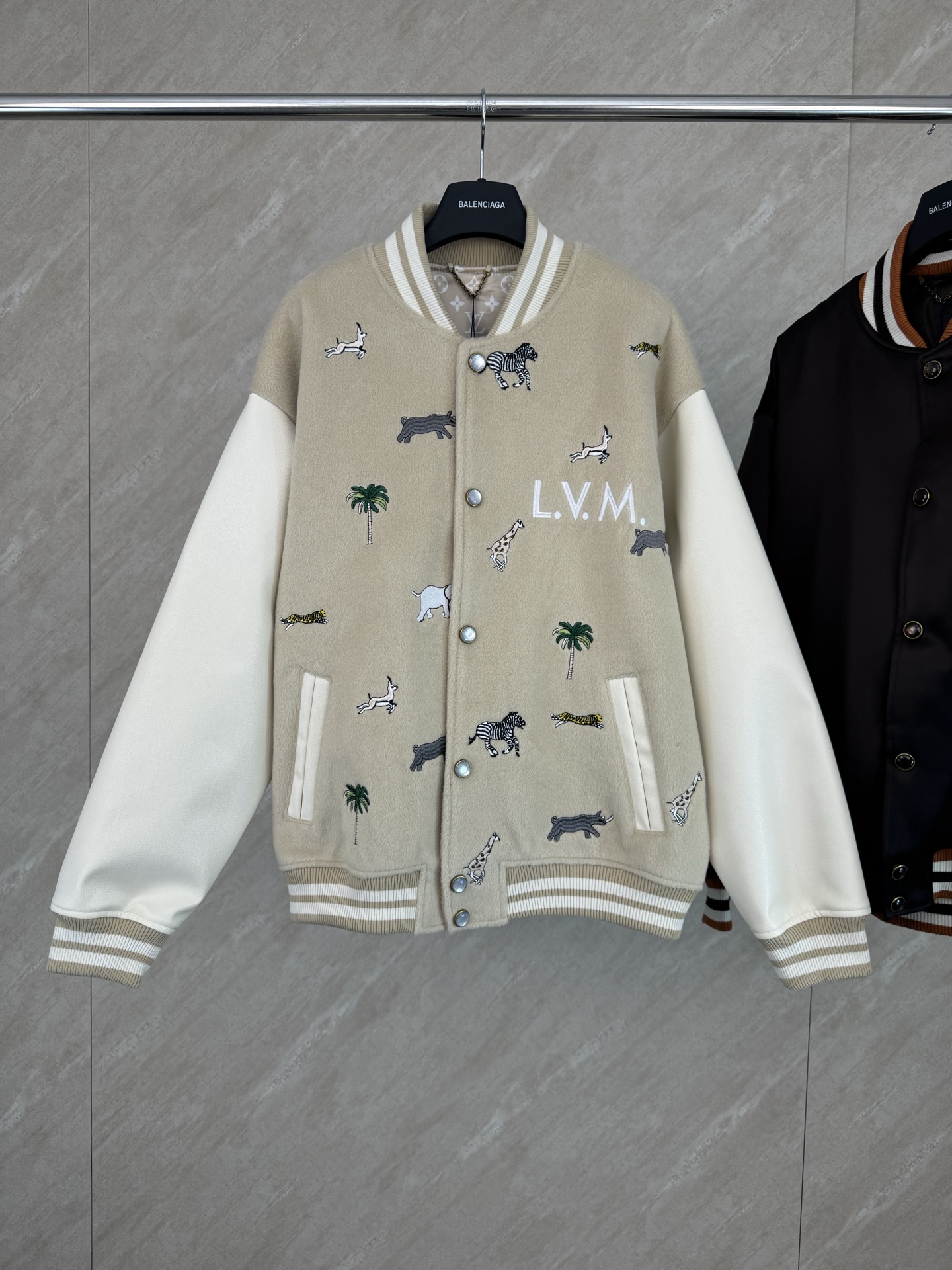 P335 1V x THE DARJEELING LIMITED chaqueta de uniforme de béisbol con bordado de animales TALLA S/M/L/XL