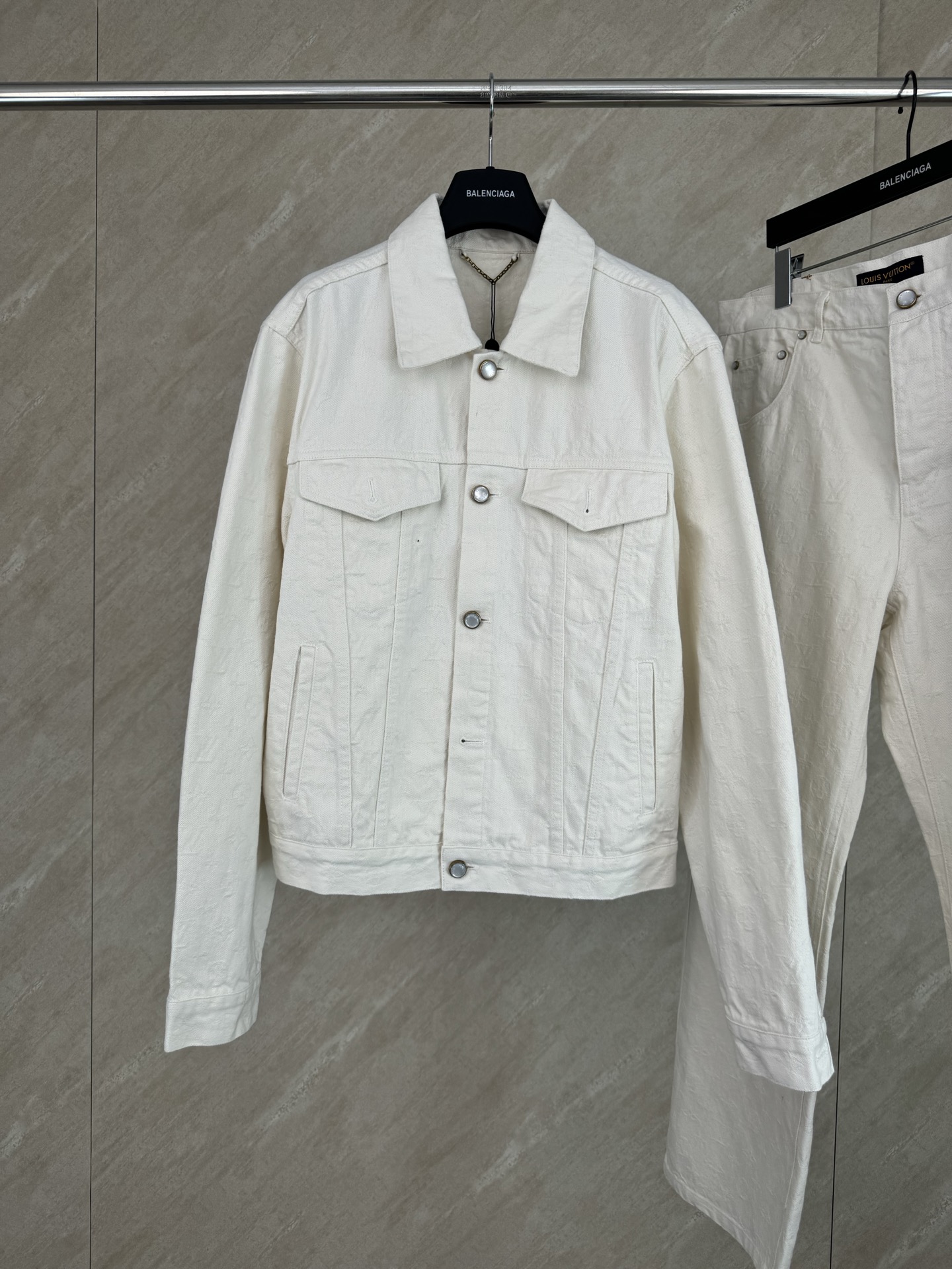 P295 1v 25ss nueva chaqueta vaquera de manga larga con relieve talla s m l xl Crea un estilo llamativo con una confecci…
