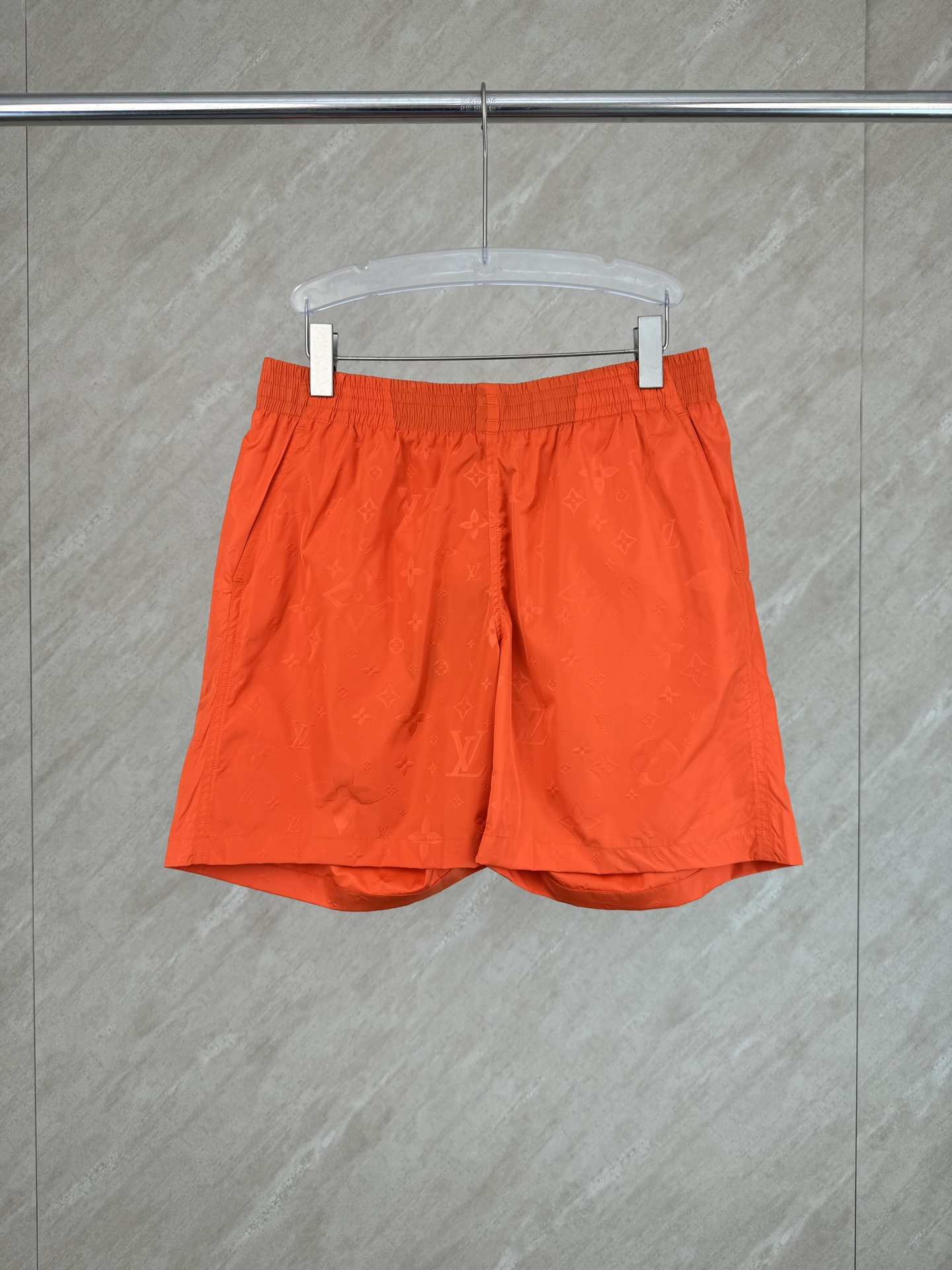 P145 V 25SS pantalones cortos de playa con patrón oscuro en relieve ultrasónico completamente impreso Tamaño: S/M/L/XL …