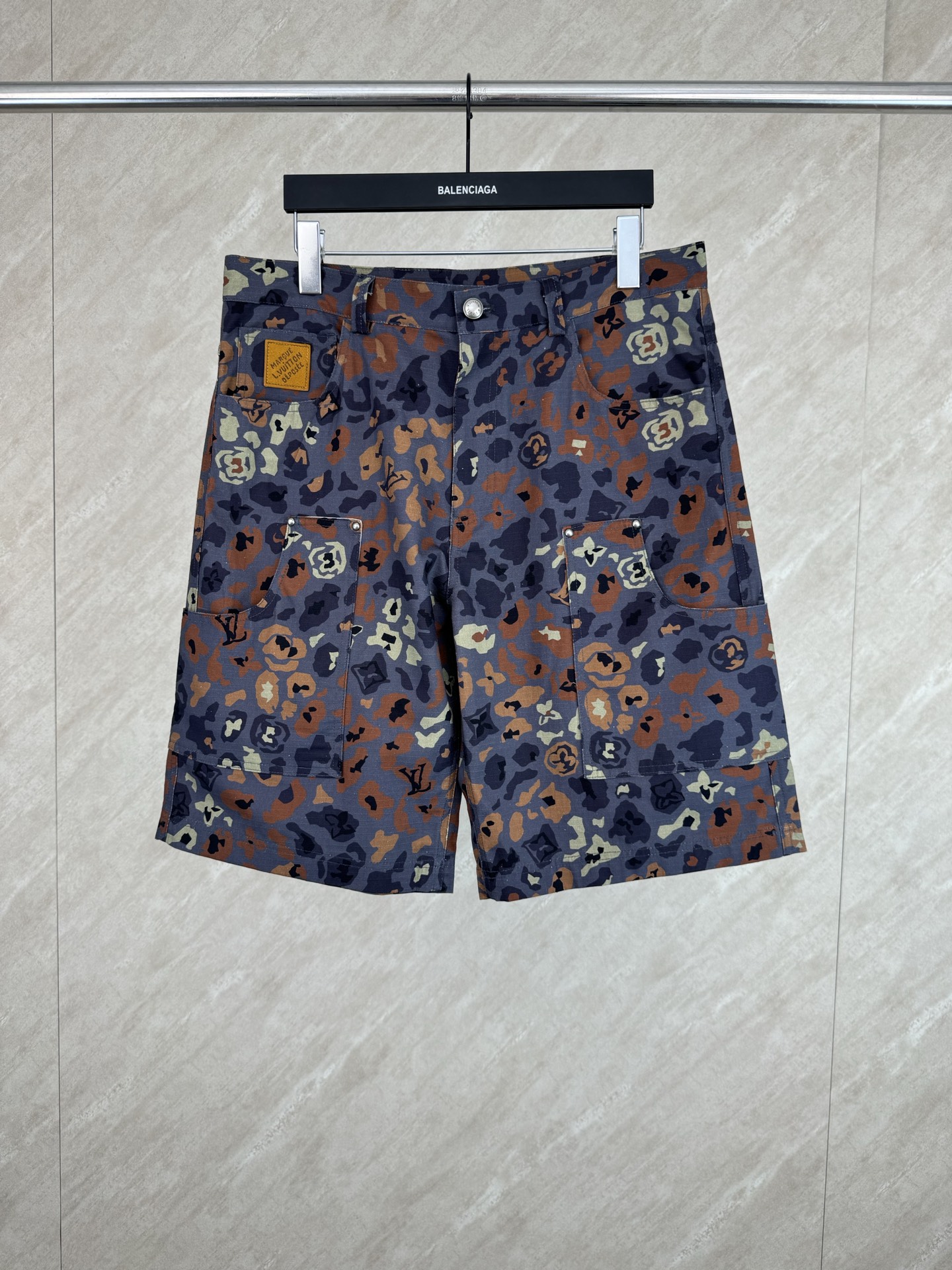 P195 1V FW25 Pantalones cortos estampados de marca compartida Nigo Talla: S/M/L/XL La tela está hecha de tejido de pope…