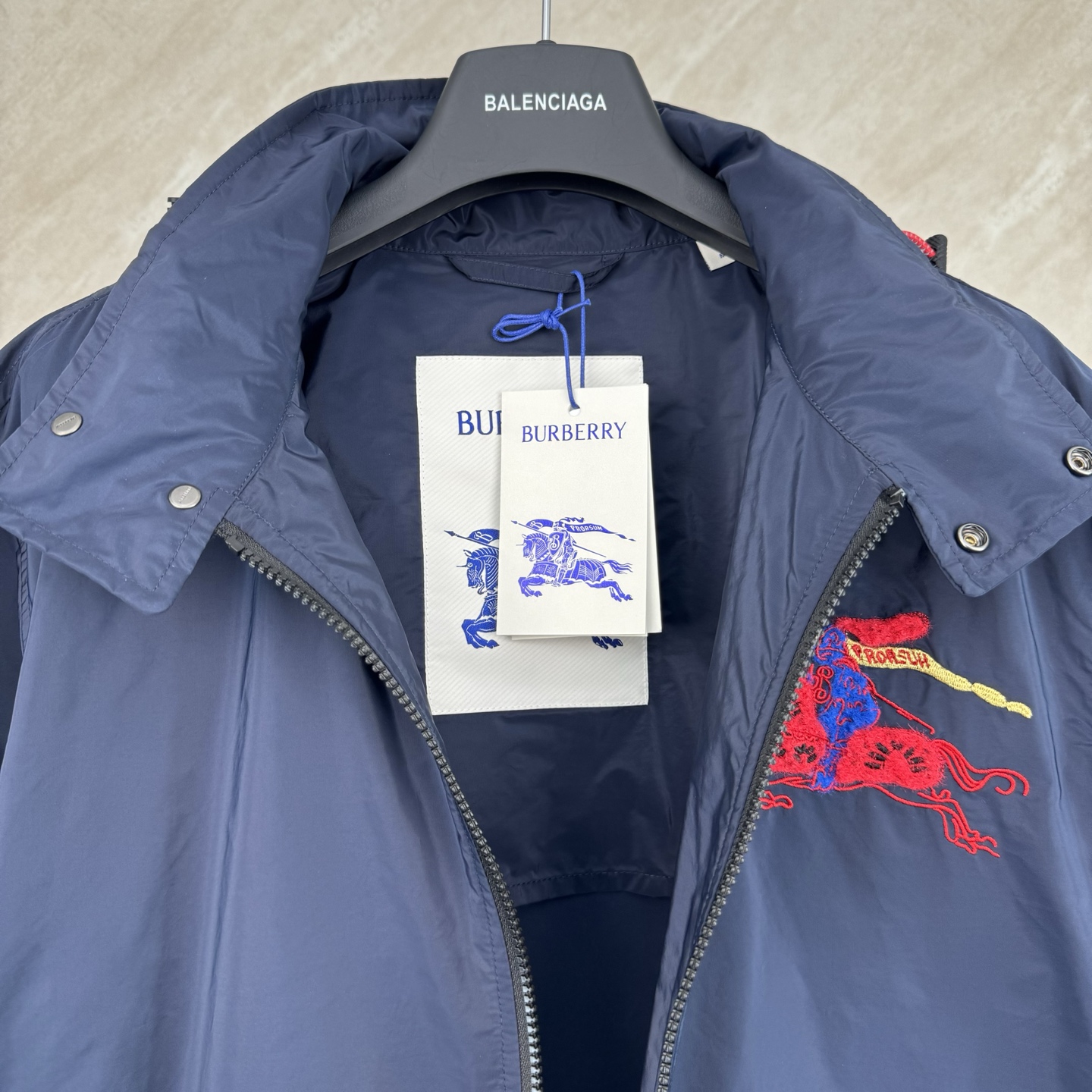Burberry BURBERRY 巴宝莉 战马绣花连帽夹克外套