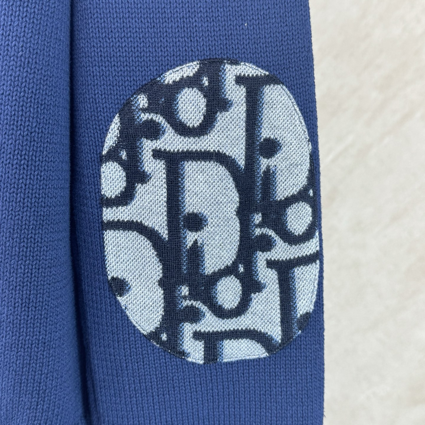 Dior Dior 迪奥 SS26新款 Obilque拼接字母口袋袖肘针织衫毛衣