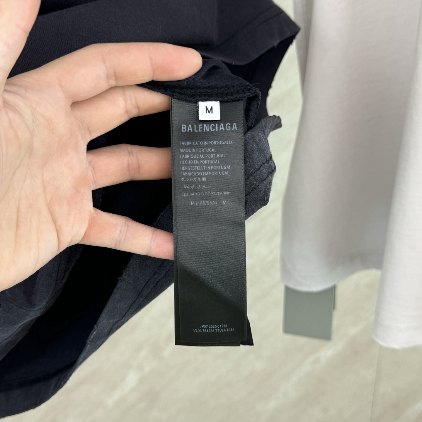 Balenciaga BALENCIAGA 巴黎世家 26SS做旧褪色圆领短袖T恤