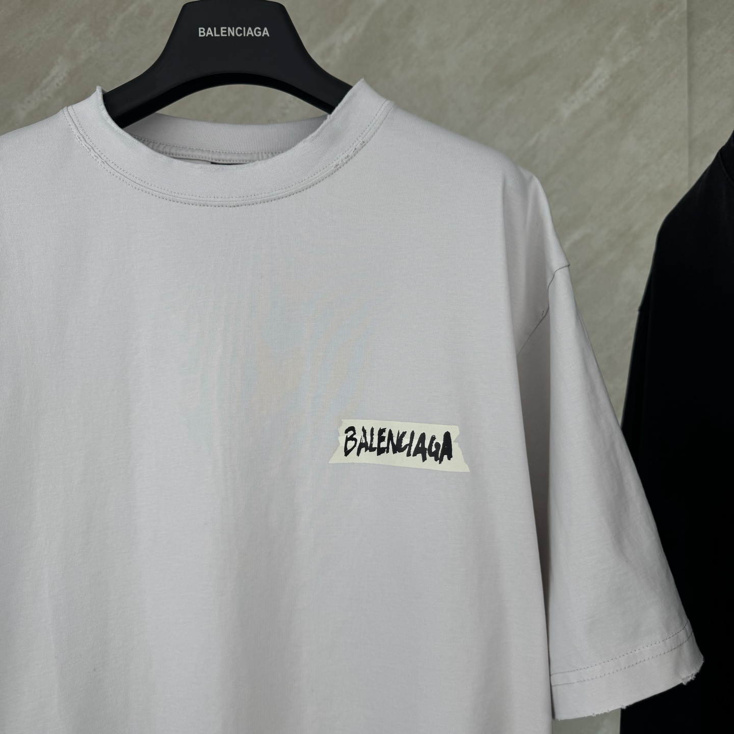 Balenciaga BALENCIAGA 巴黎世家 26SS做旧褪色圆领短袖T恤