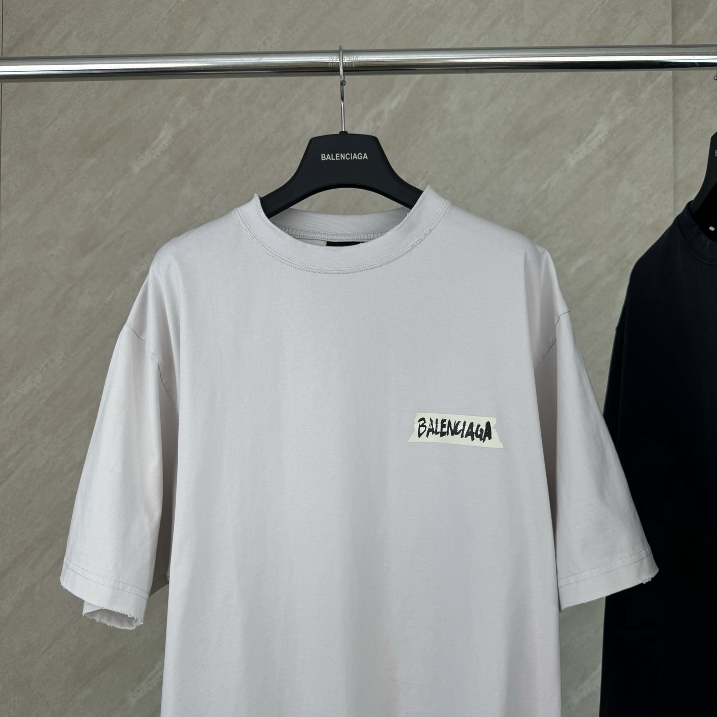 Balenciaga BALENCIAGA 巴黎世家 26SS做旧褪色圆领短袖T恤
