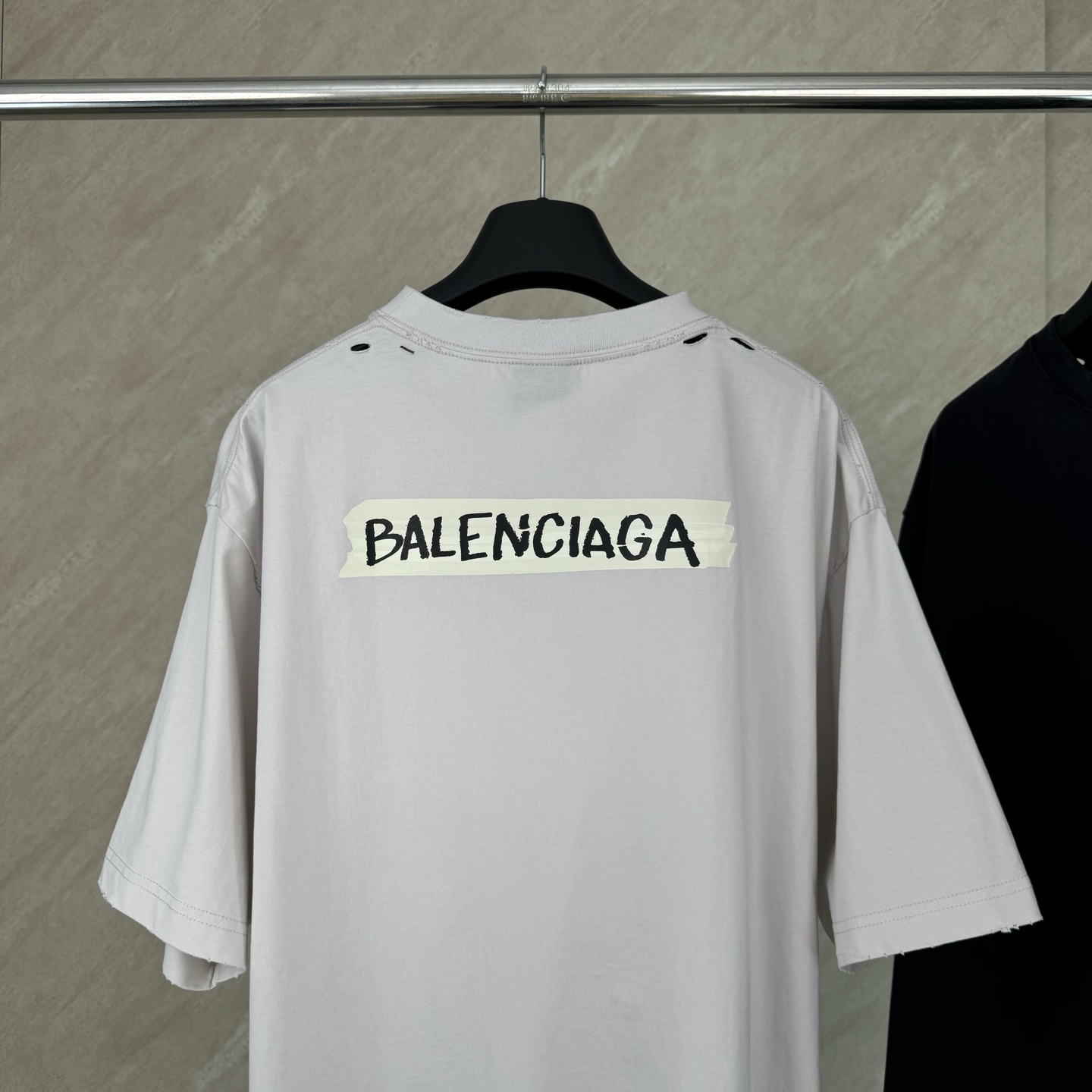 Balenciaga BALENCIAGA 巴黎世家 26SS做旧褪色圆领短袖T恤